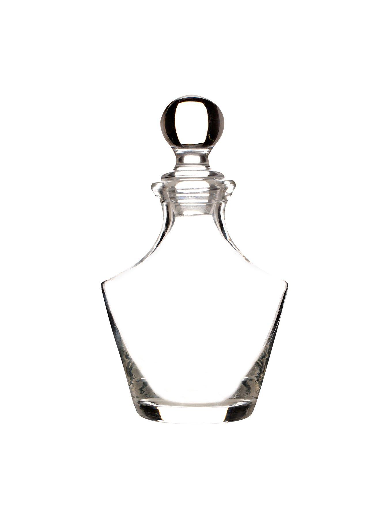 ravenhead-selected-decanter-with-two-glassesdetail