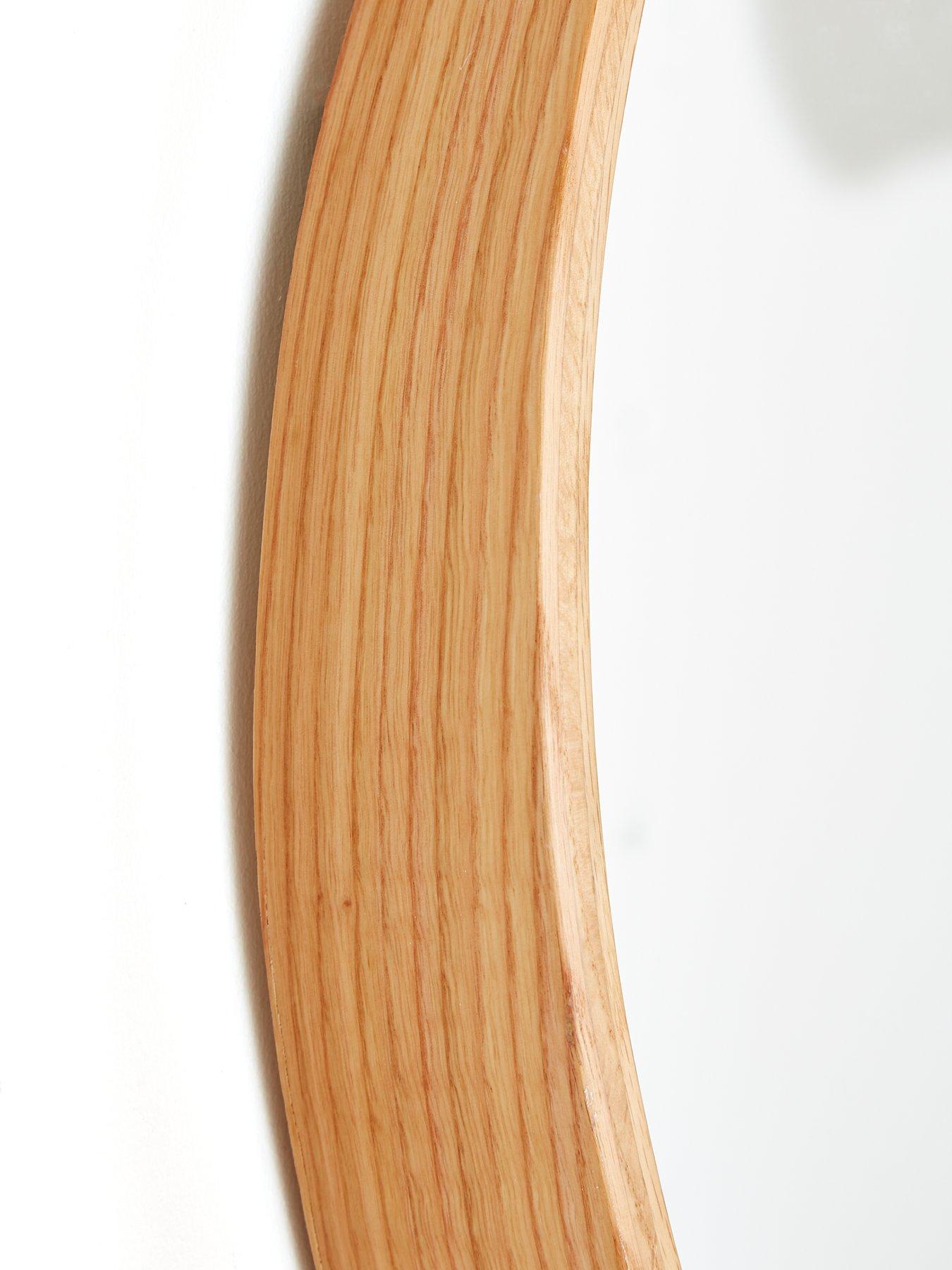 the-very-collection-cesa-round-natural-mirror-60cmoutfit