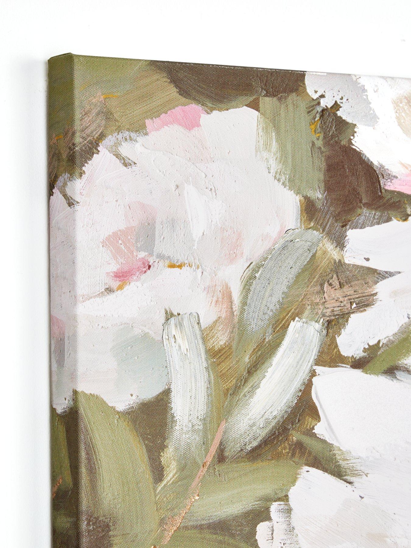 the-very-collection-white-flower-printed-canvas-60x80cmoutfit