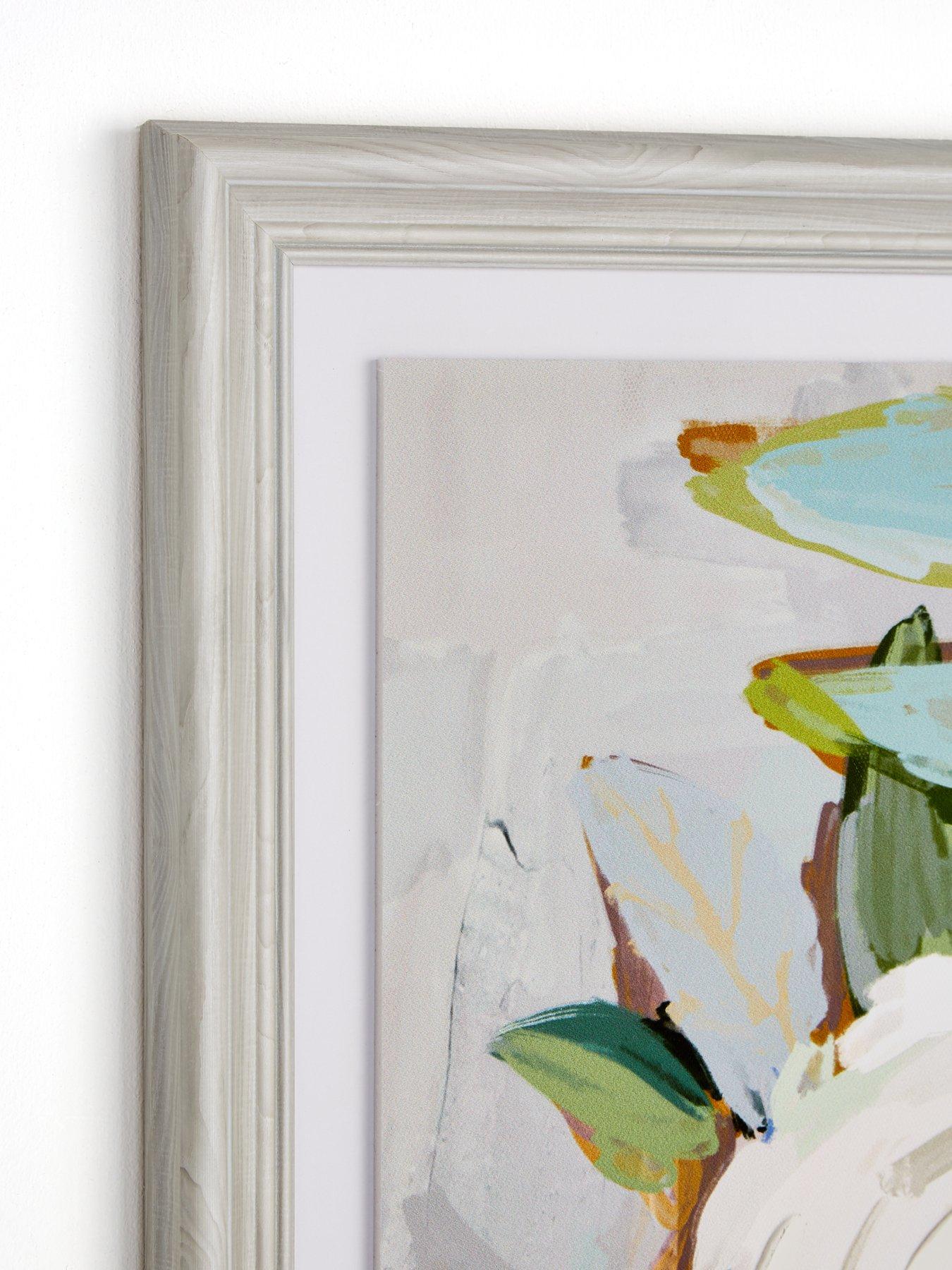 the-very-collection-white-flower-framed-print-50x70cmoutfit