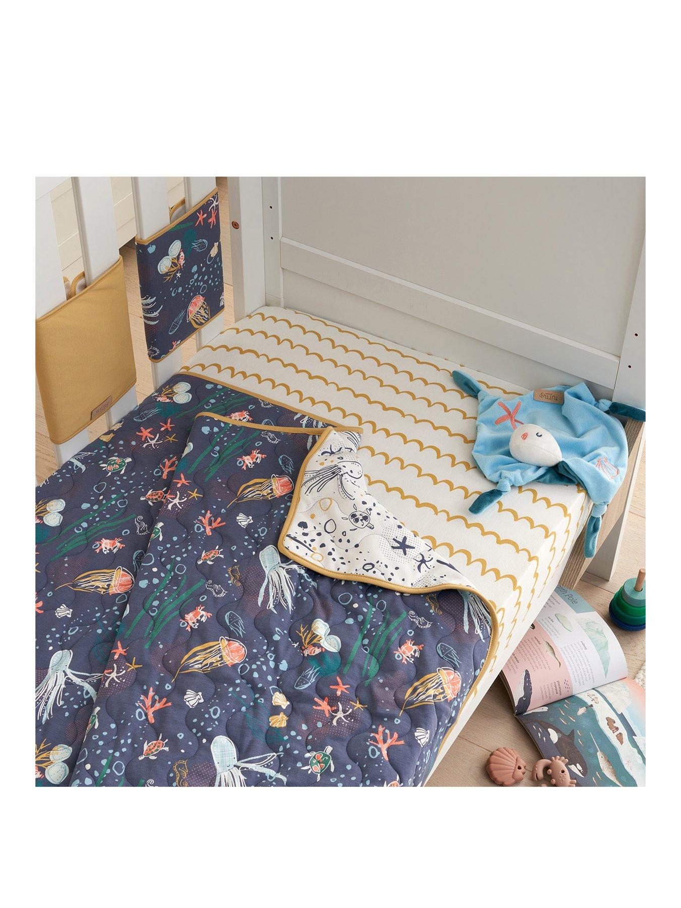 tutti-bambini-cotcot-bed-coverlet-our-planetback