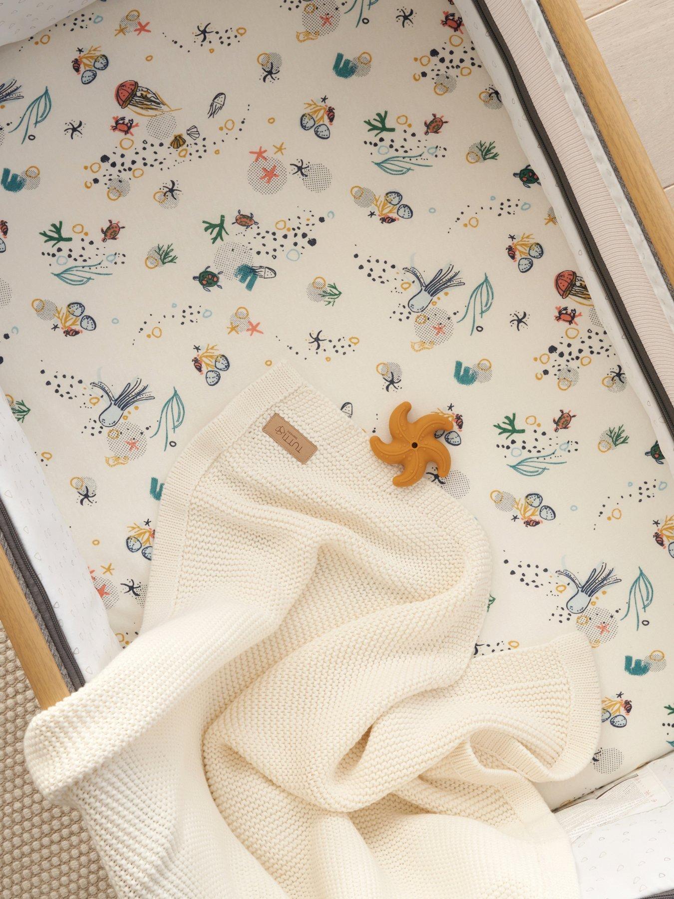 tutti-bambini-bedside-crib-fitted-sheets-2pk-our-planet-multi
