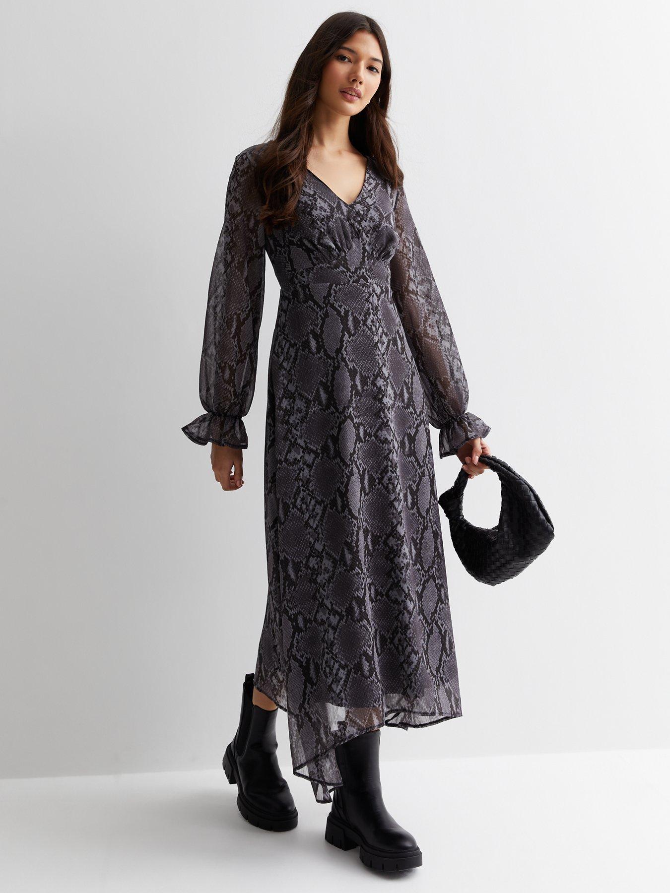 new-look-light-grey-snake-print-chiffon-high-low-midaxi-dress