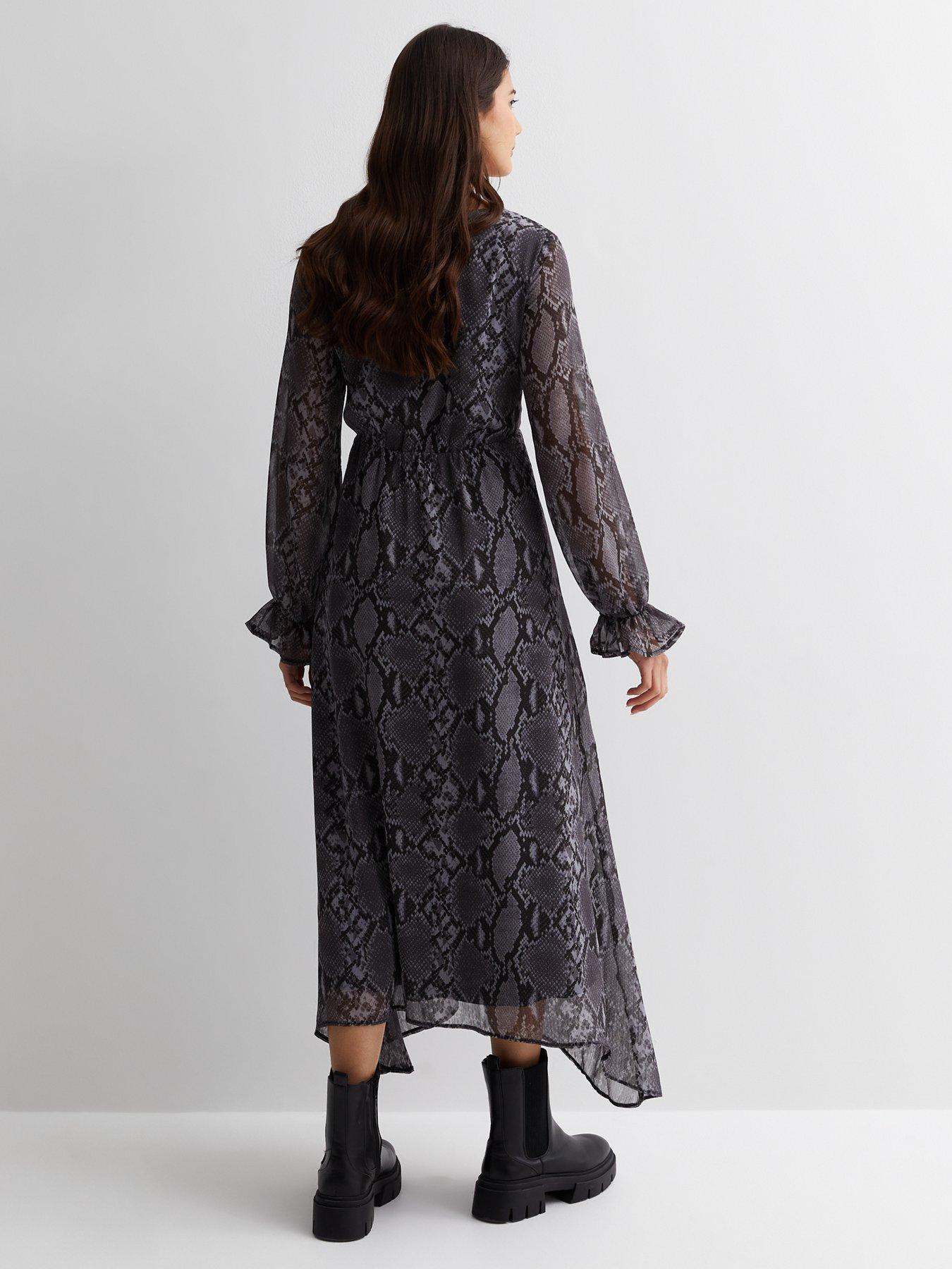 new-look-light-grey-snake-print-chiffon-high-low-midaxi-dressstillFront