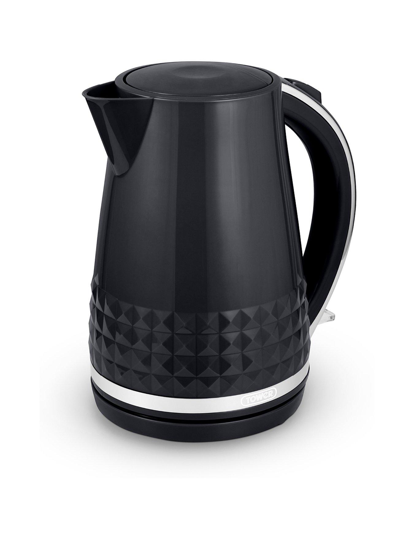 Tower T10075Blk Solitaire Kettle With 360° Swivel Base, Cord Storage, 1.5L, 3Kw - Black And Chrome Accents in One Colour