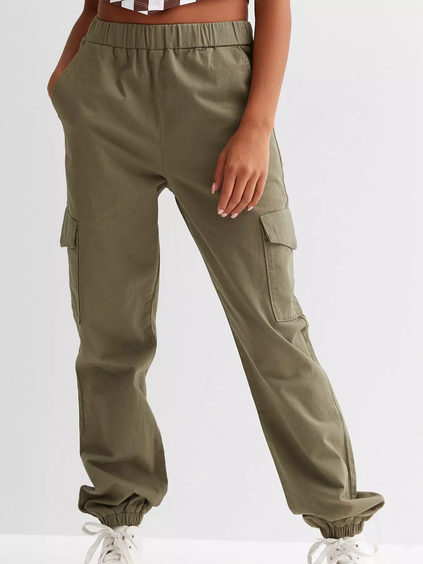 New Look cuffed cargo pants in khaki