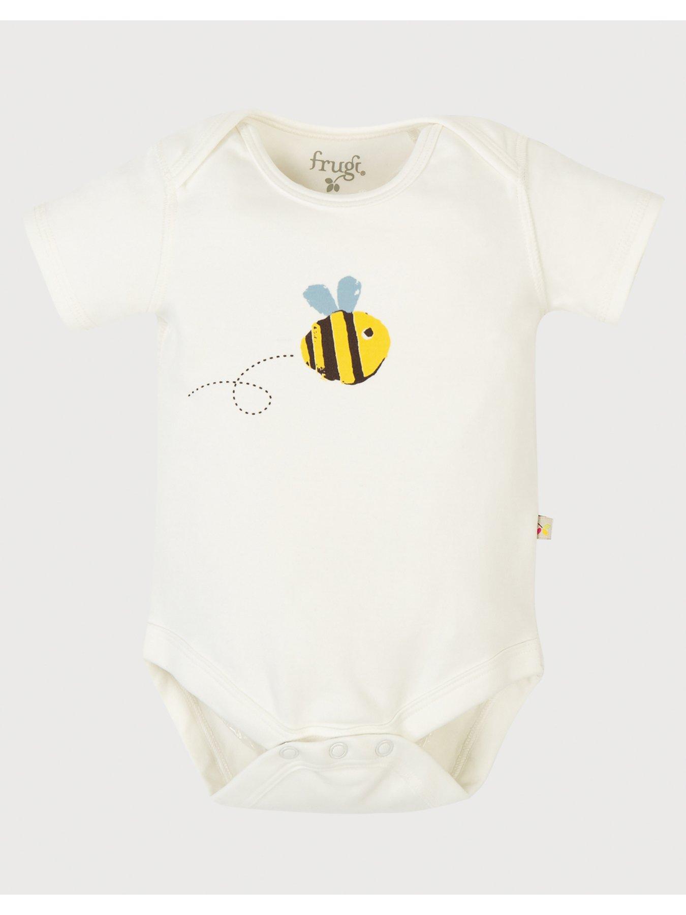 frugi-baby-buzzy-bee-baby-gift-set-yellowoutfit