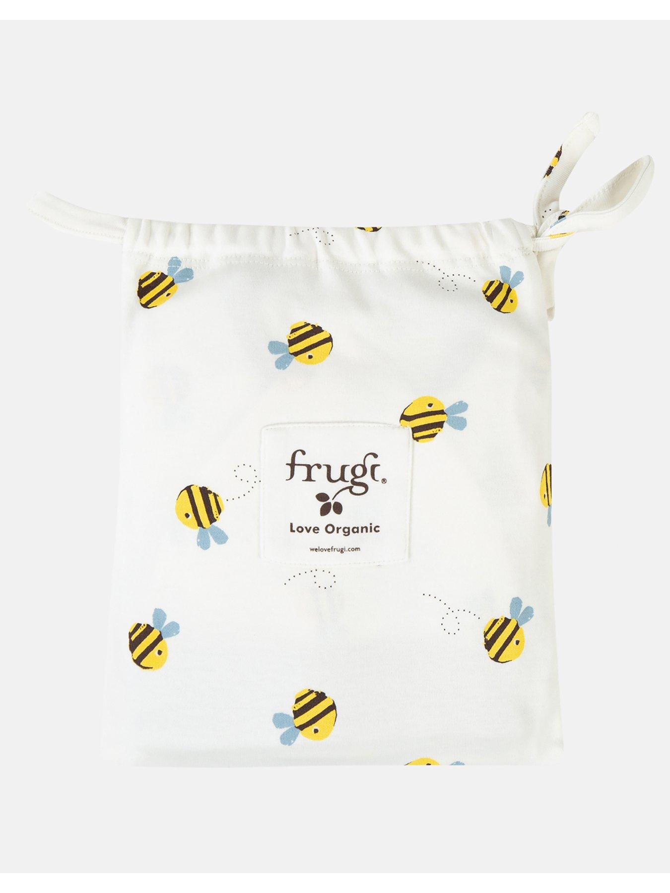 frugi-baby-buzzy-bee-baby-gift-set-yellowdetail