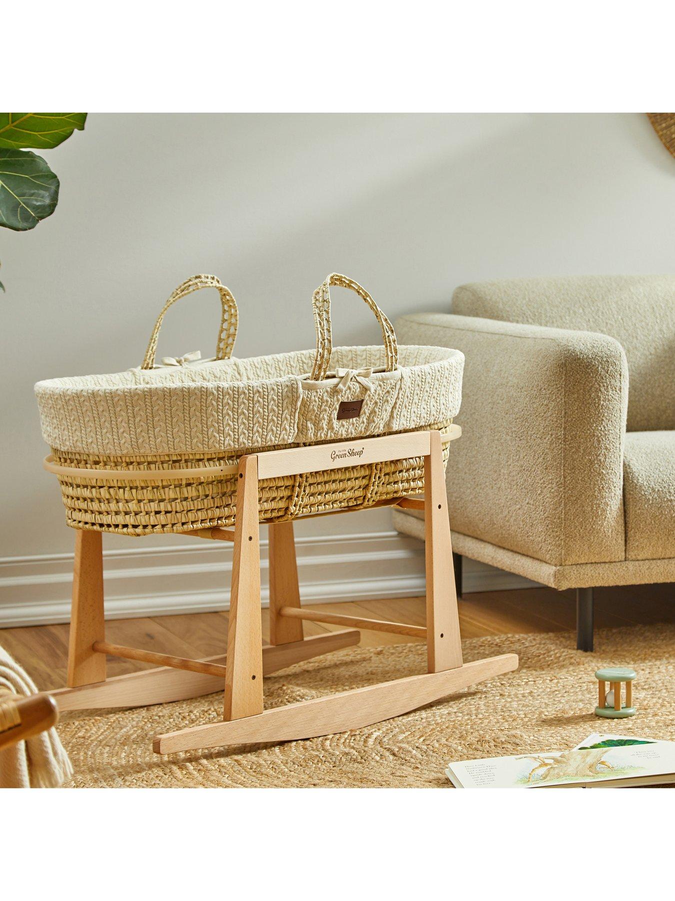 the-little-green-sheep-natural-knitted-moses-basket-amp-rocking-stand-linen