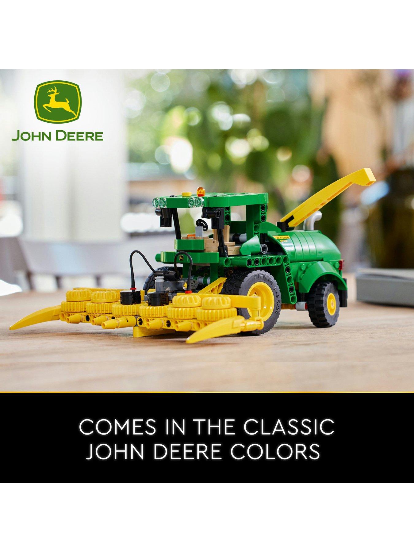 lego-technic-john-deere-9700-forage-harvester-42168detail