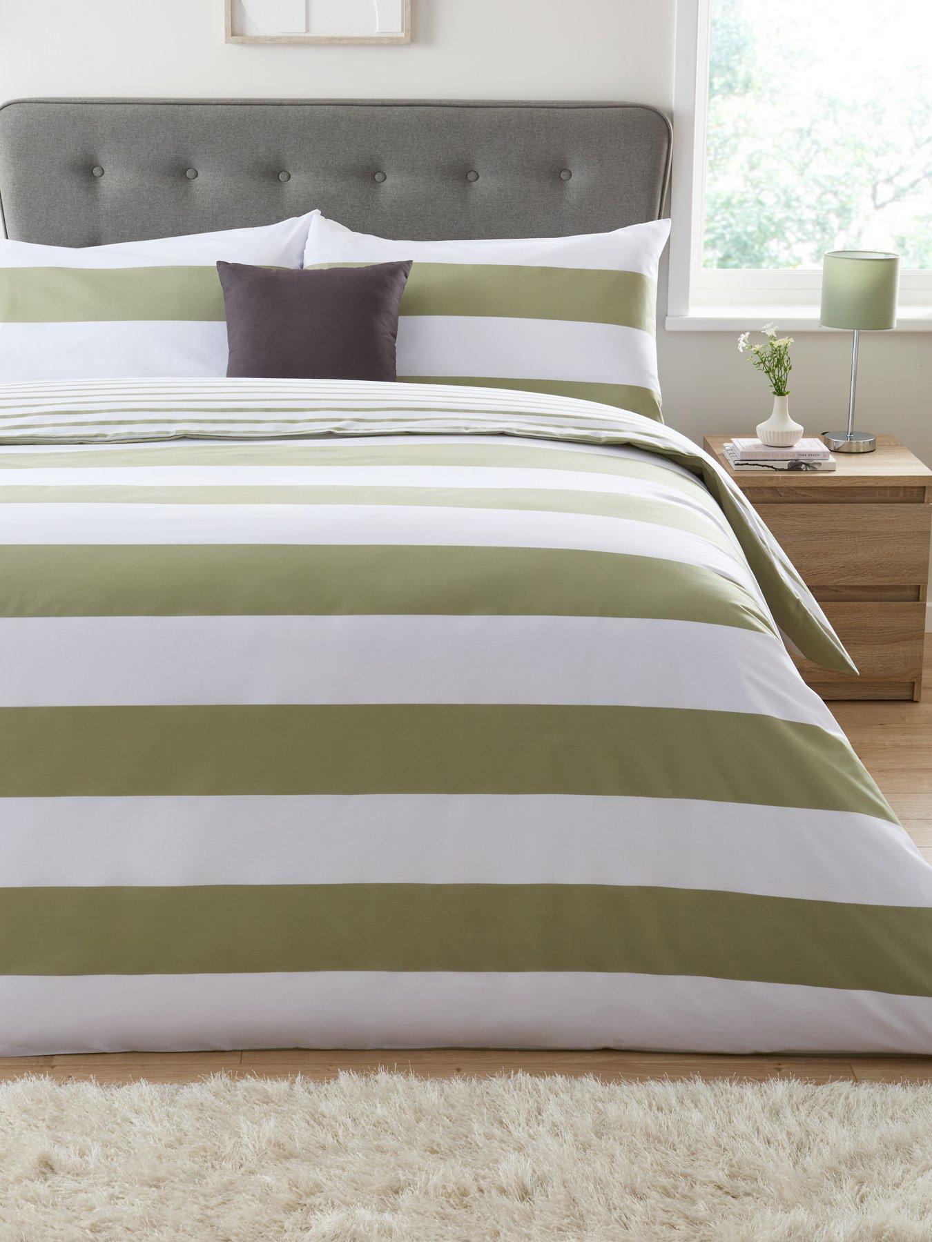 everyday-modern-stripe-duvet-cover-set-greenwhite