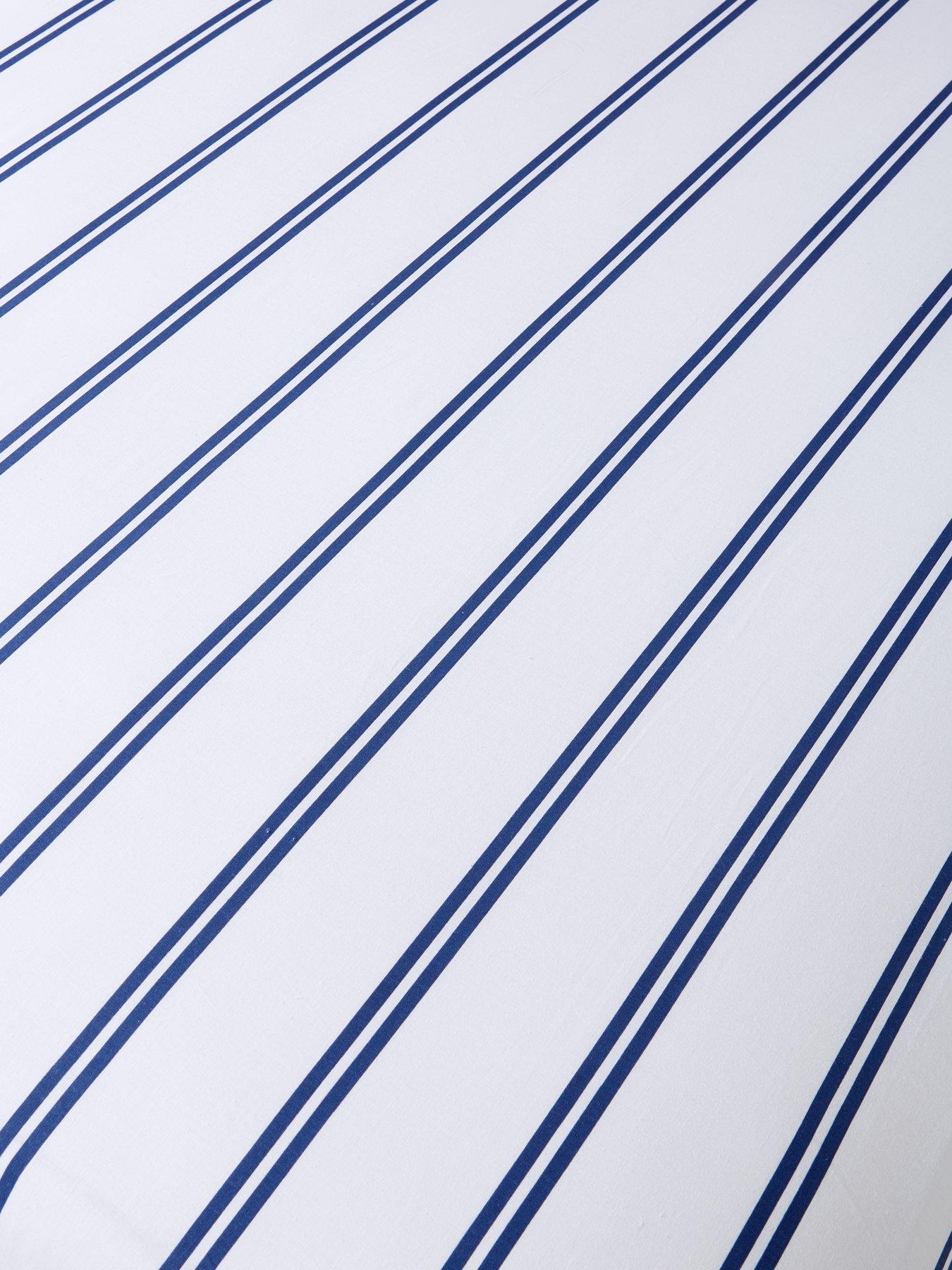 very-home-stripe-kids-fitted-sheet-blueback