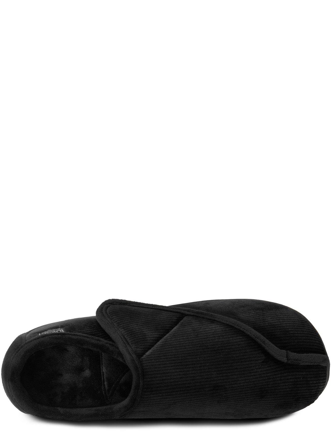 totes-isotoner-velour-closed-back-wvelcro-opening-slipper-blackoutfit