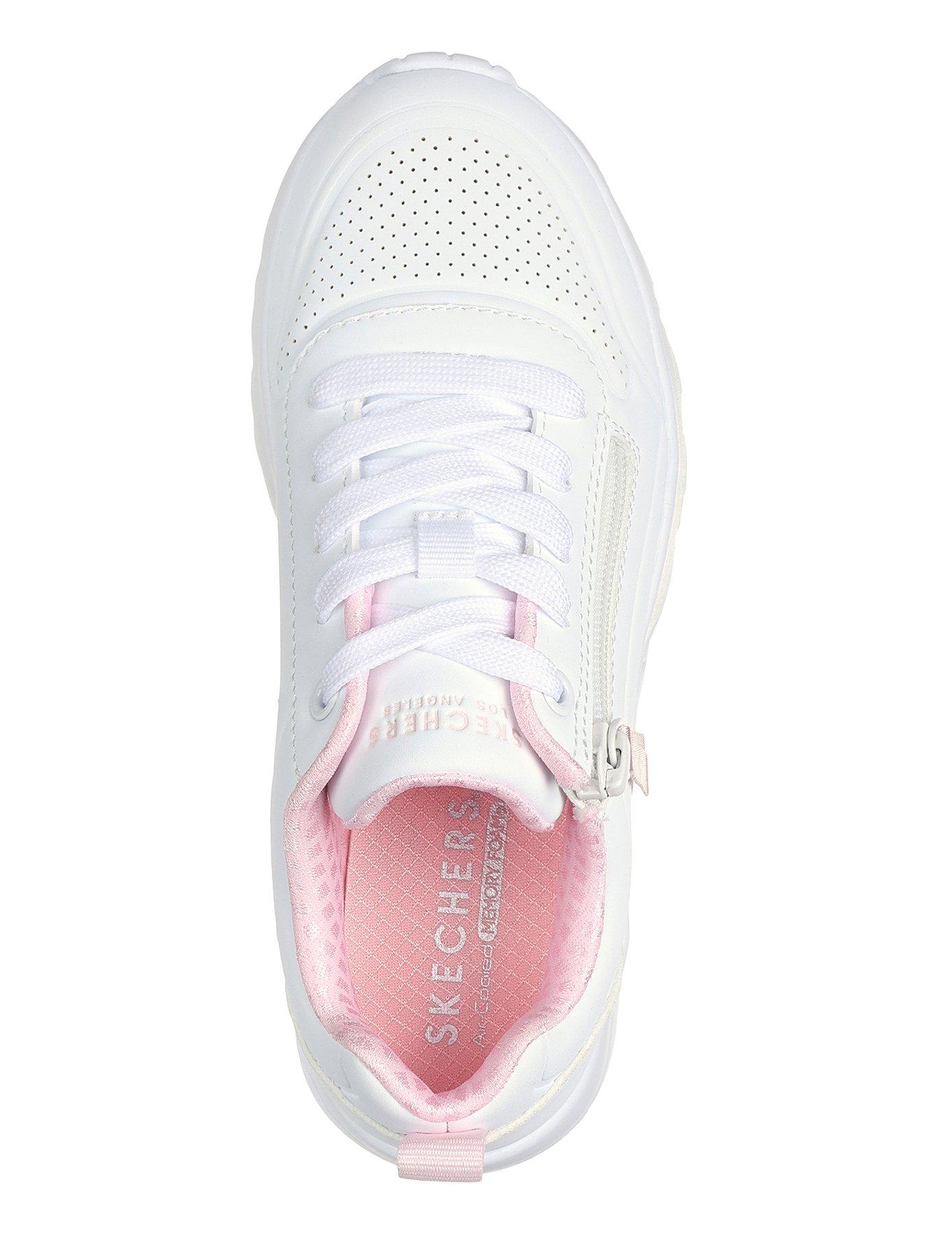 skechers-girls-uno-lite-trainer-whiteoutfit