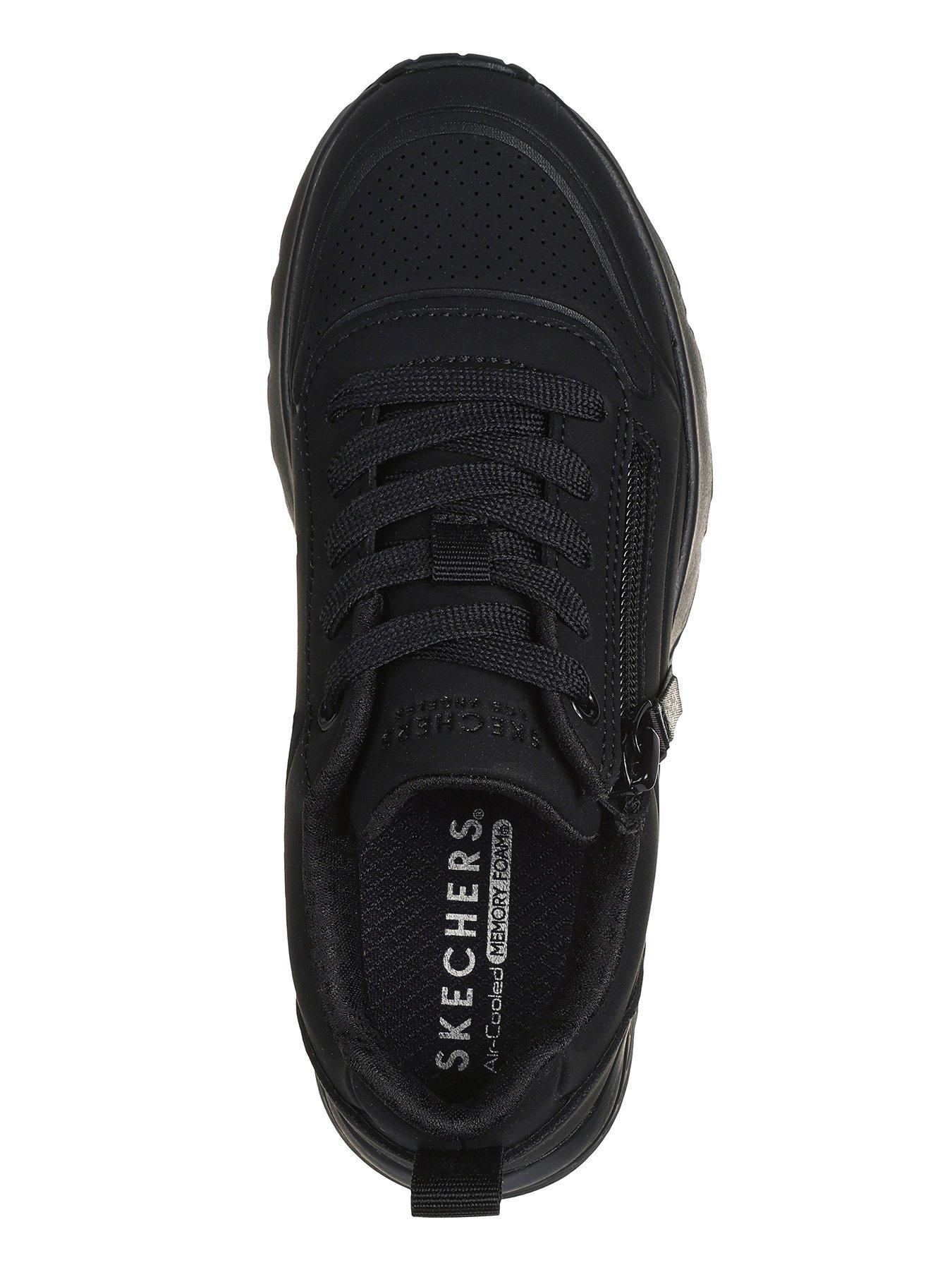 skechers-girls-uno-lite-trainer-blackoutfit