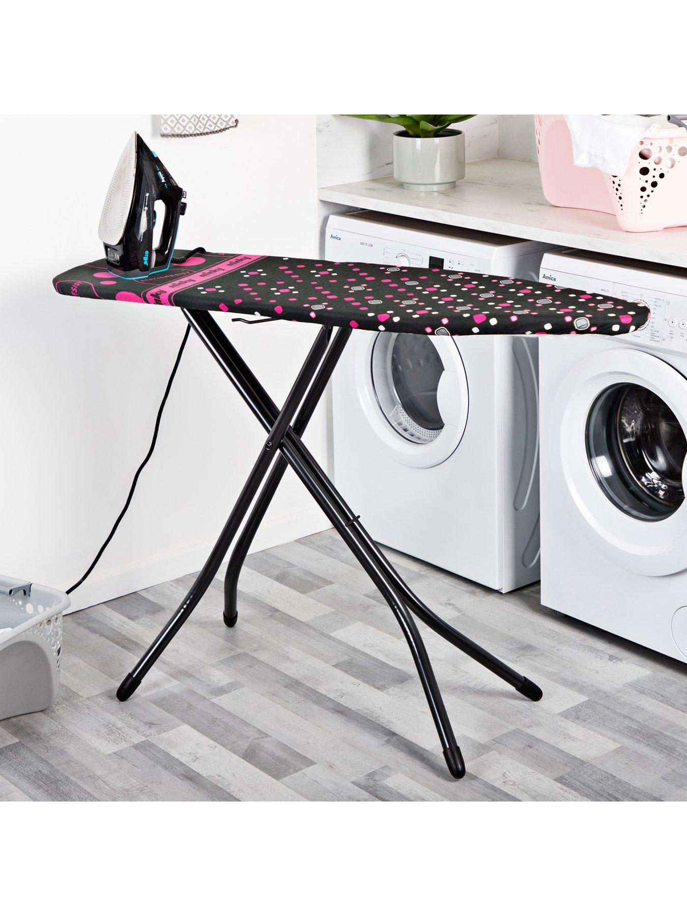 minky-hot-spot-scorch-resist-ironing-boardoutfit