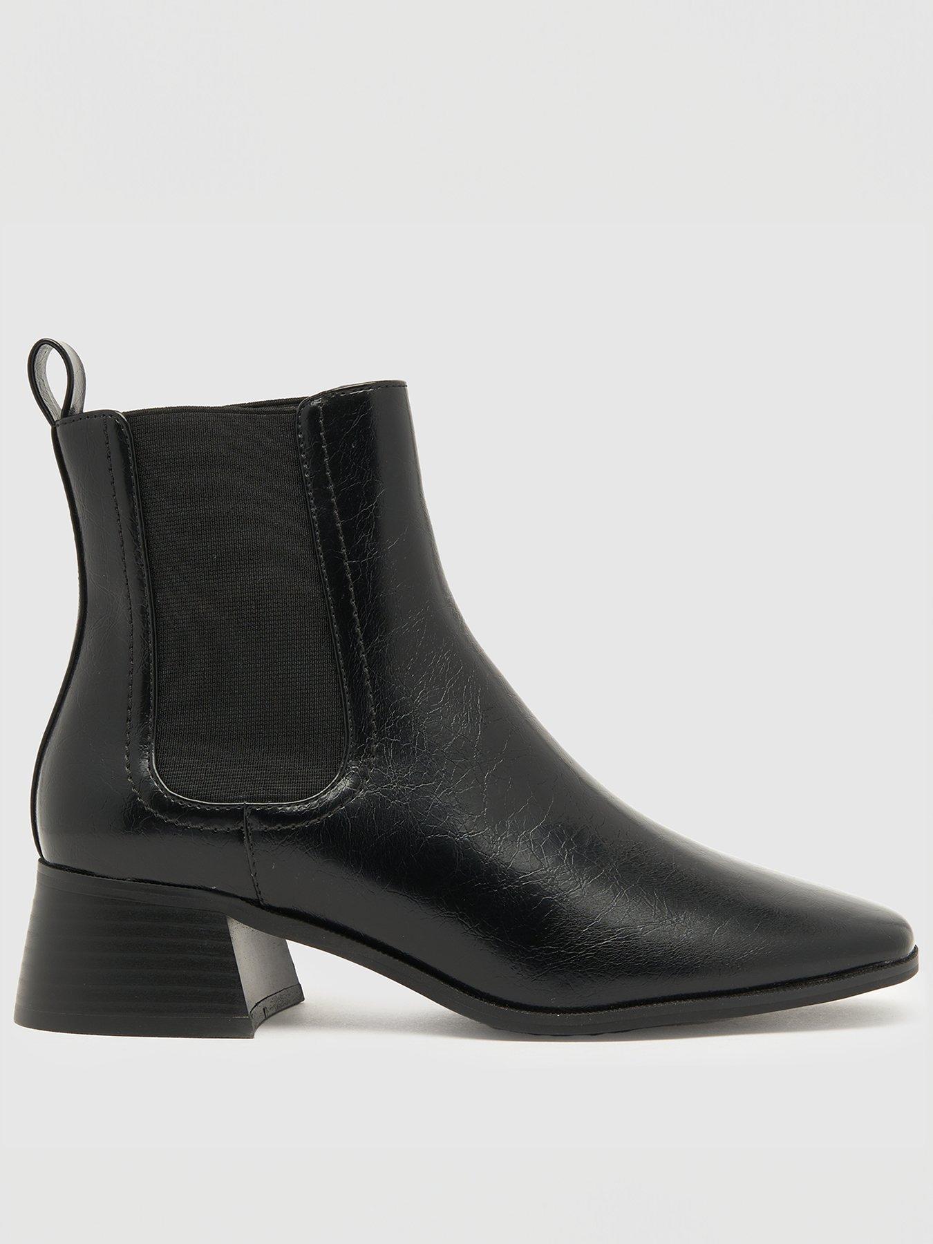 Ugg larra hot sale chelsea boot