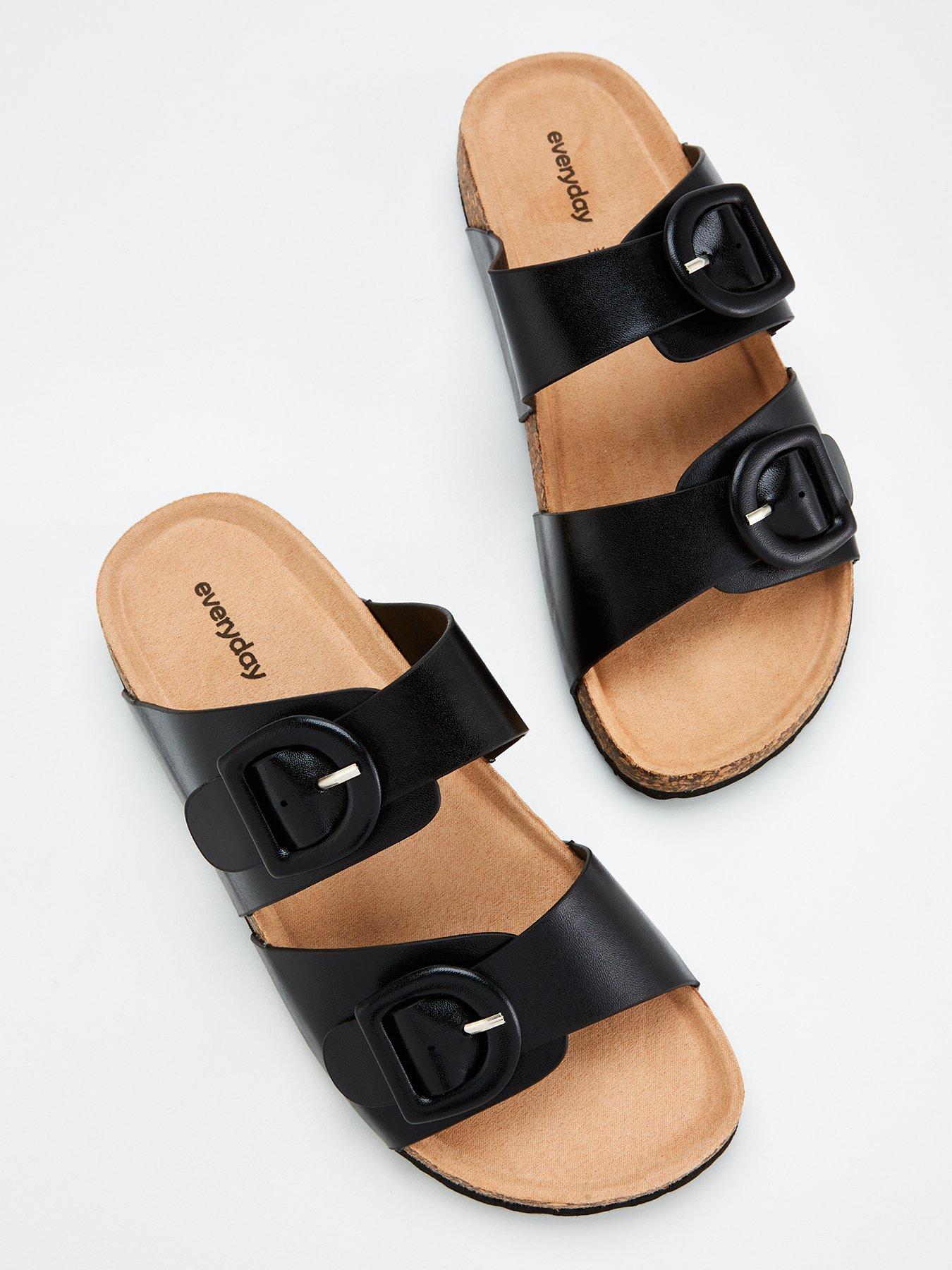 everyday-extra-wide-fitnbspbuckle-footbed-sandal-blackoutfit