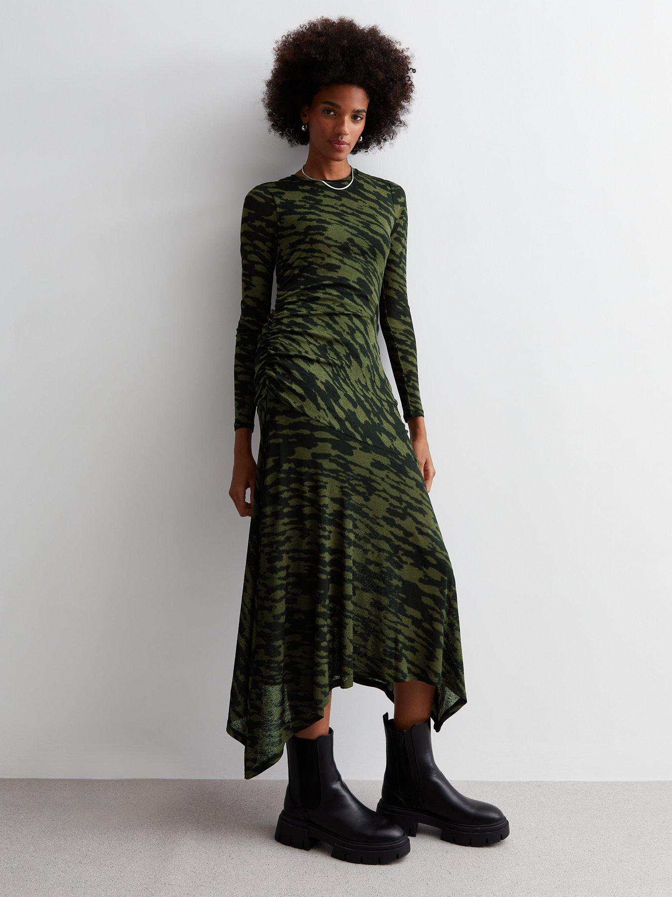 new-look-green-animal-print-dip-hem-maxi-dress