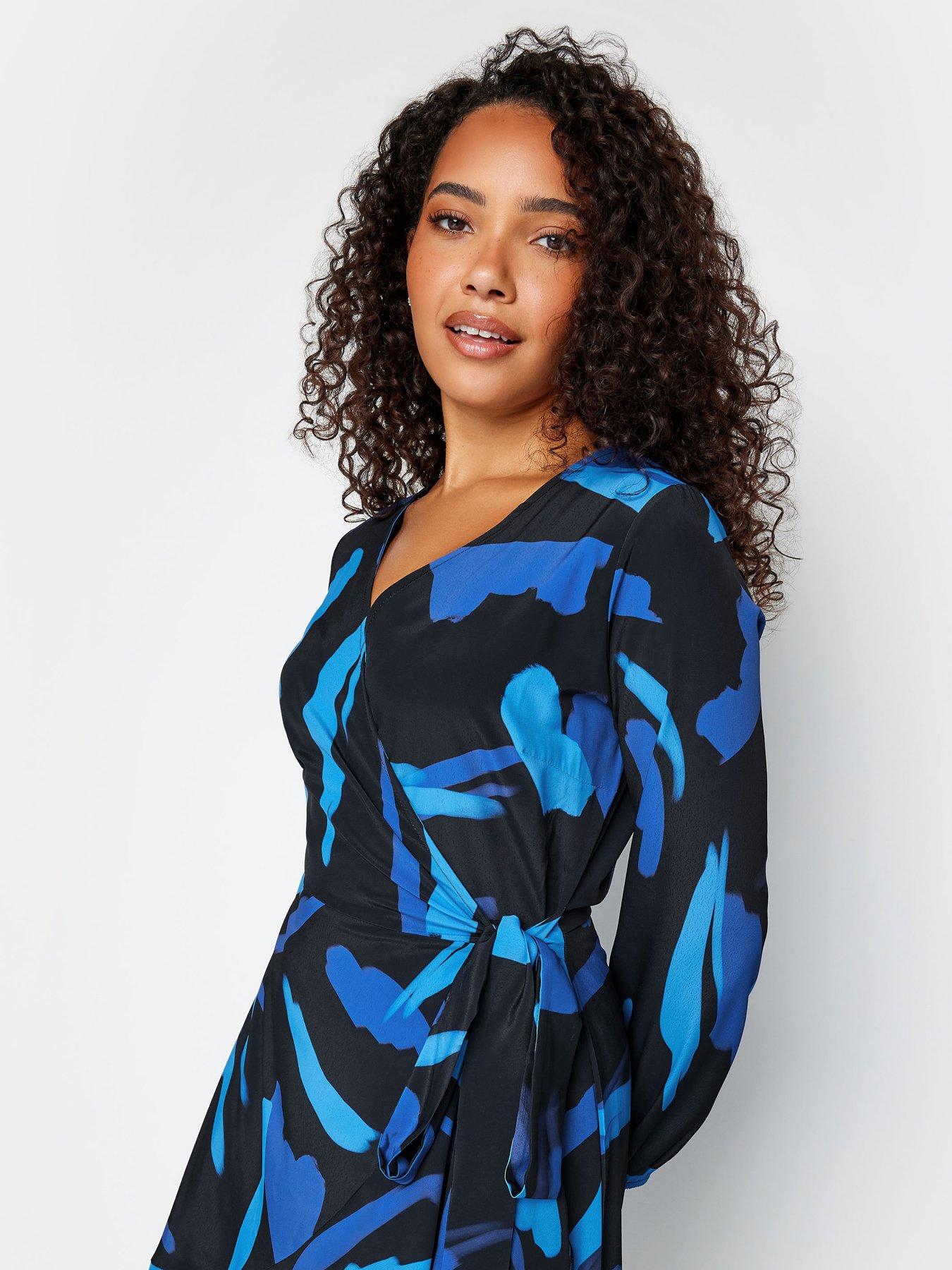 mco-abstract-wrap-dress-blueoutfit