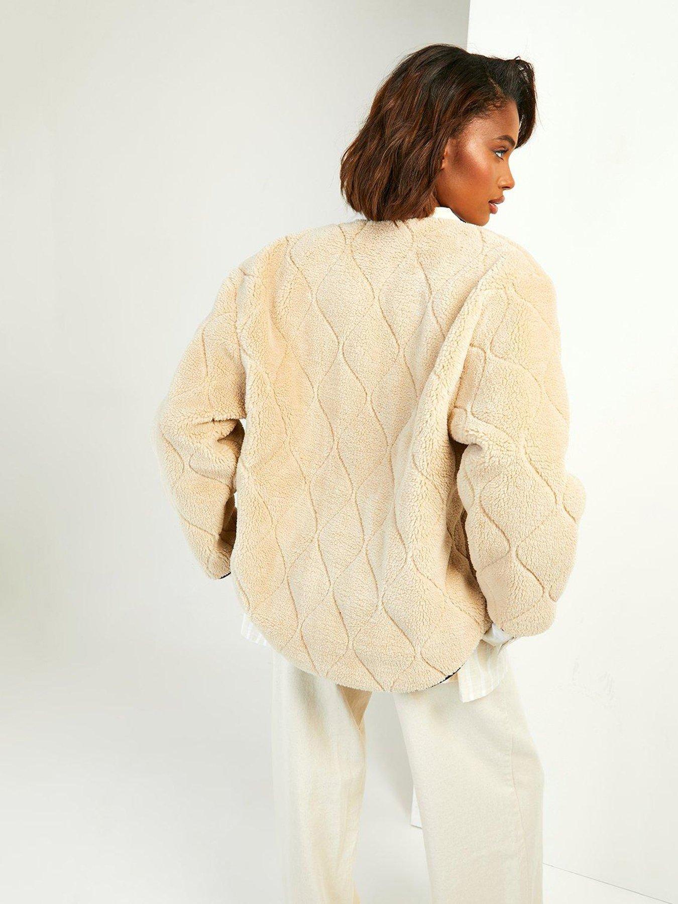 boohoo-onion-quilted-faux-fur-teddy-jacket-beigestillFront