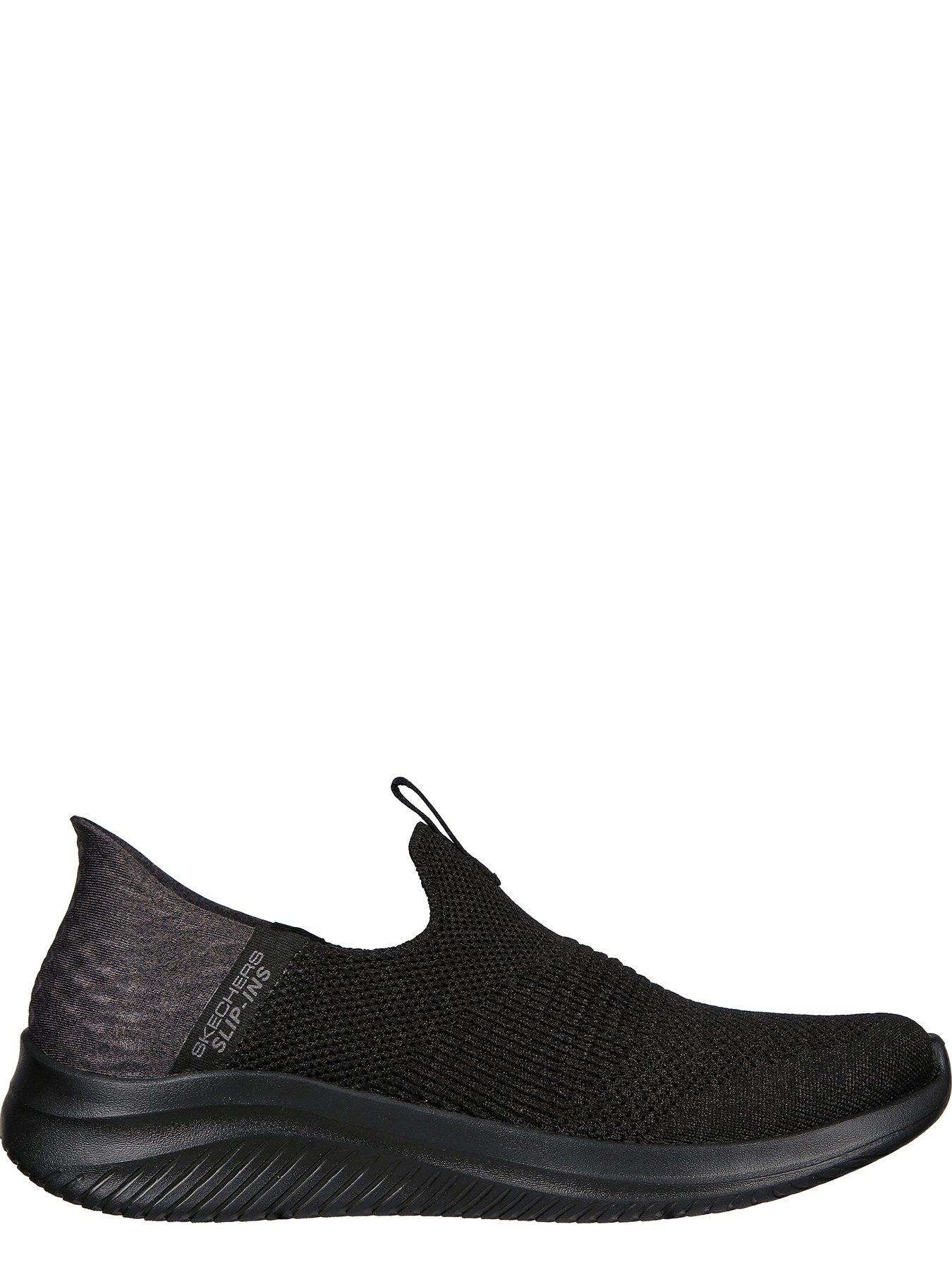Skechers Women's Ultra Flex 3.0 Smooth Step Sneaker, Black