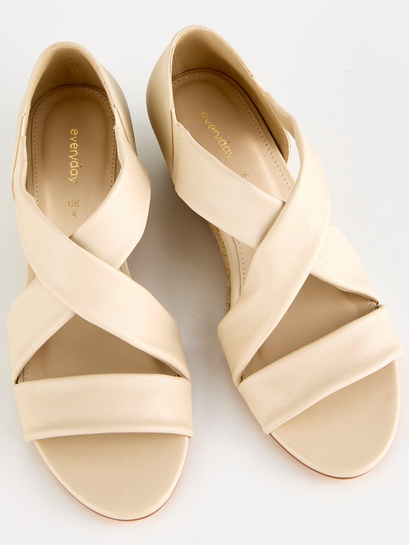 v-by-very-low-strappy-wedge-sandal-creamoutfit