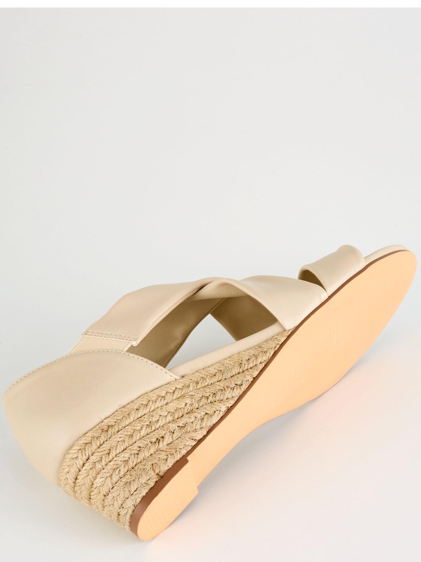 v-by-very-low-strappy-wedge-sandal-creamdetail