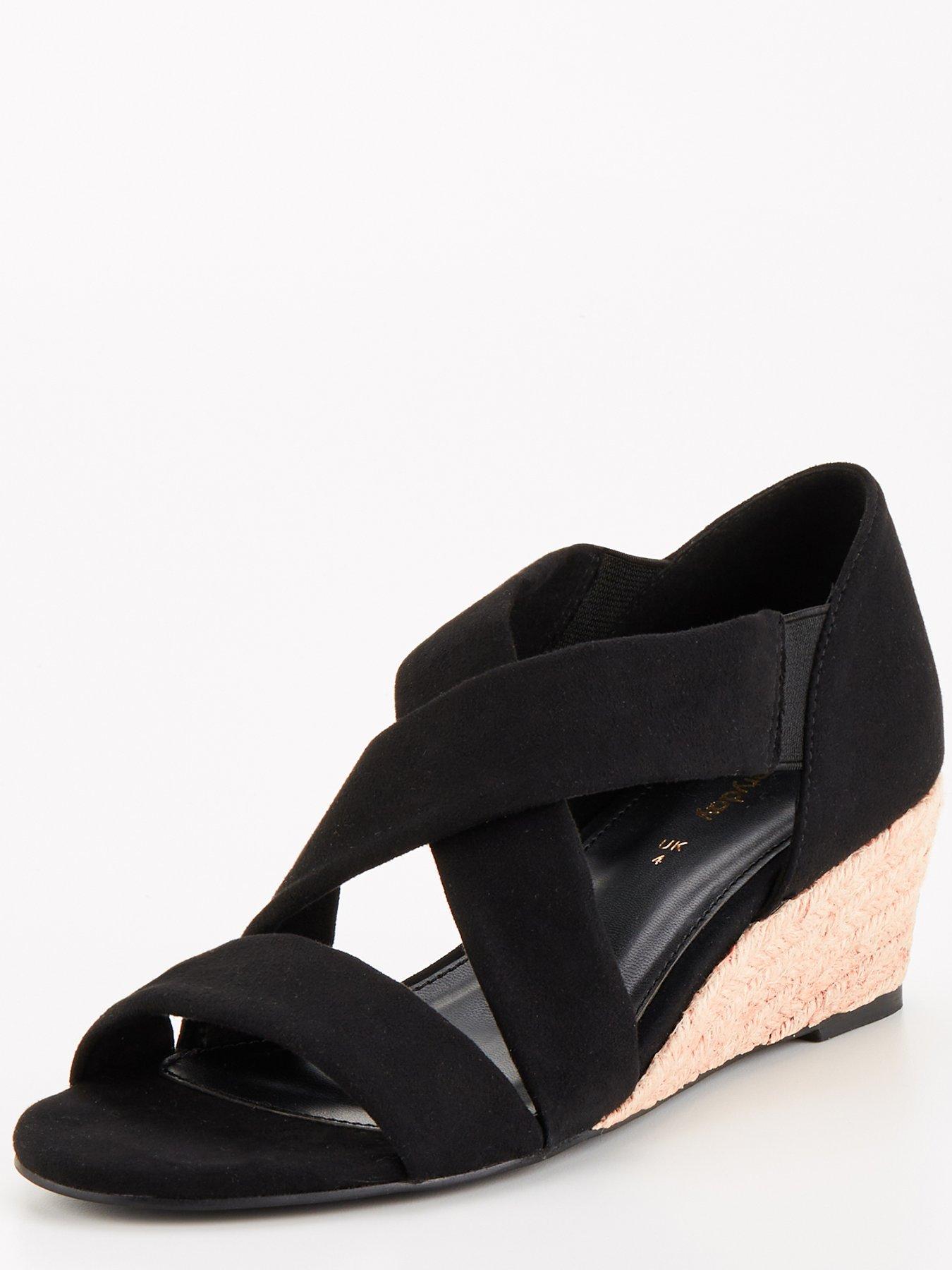 v-by-very-low-strappy-wedge-sandal-blackstillFront