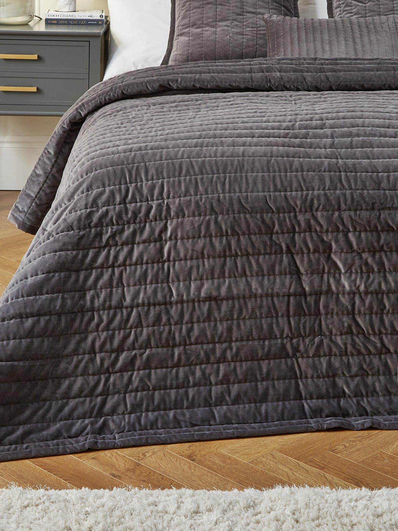 the-very-collection-cotton-velvet-stitch-embroidered-bedspread