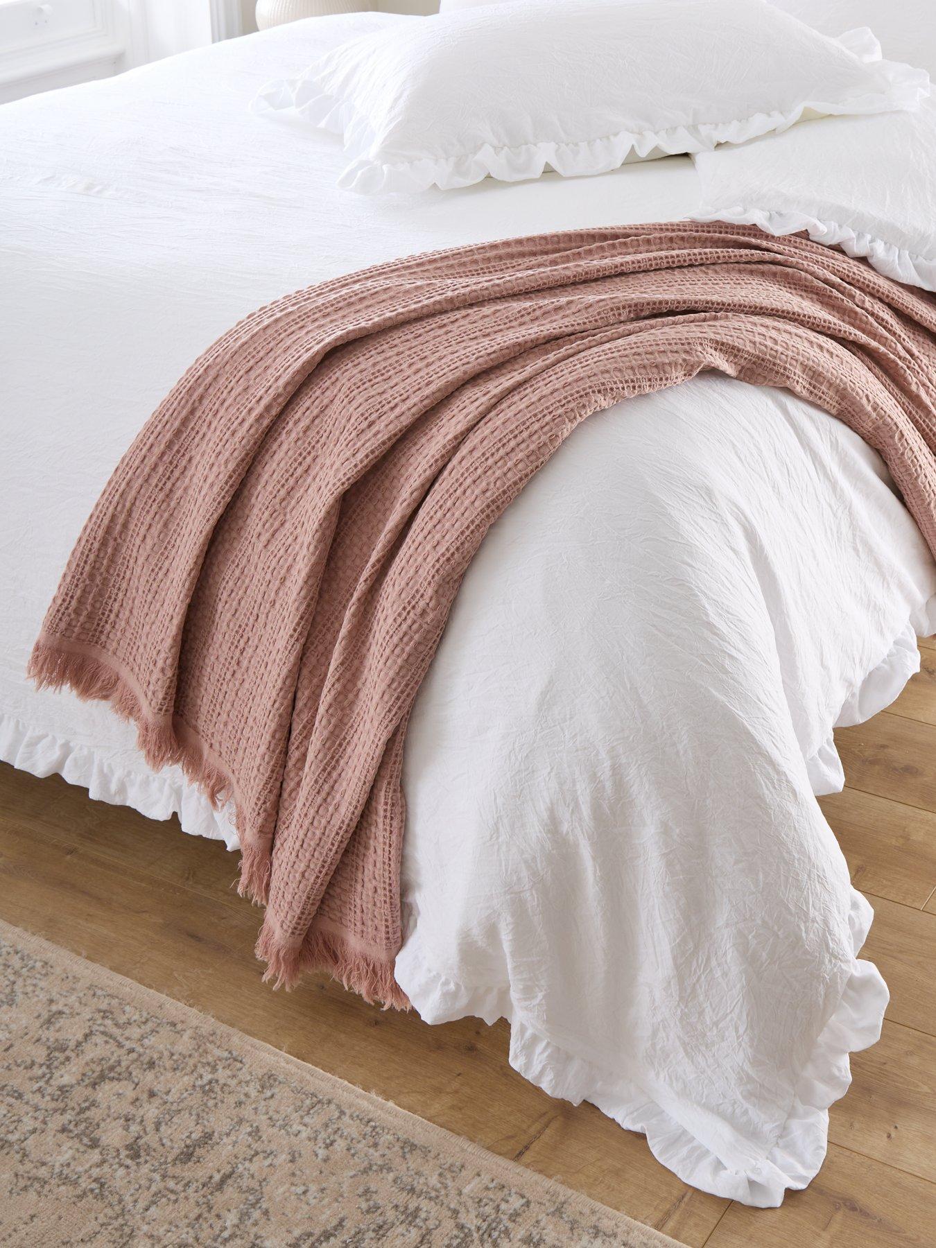 very-home-textured-waffle-cotton-bedspread-throw-ndash-pink