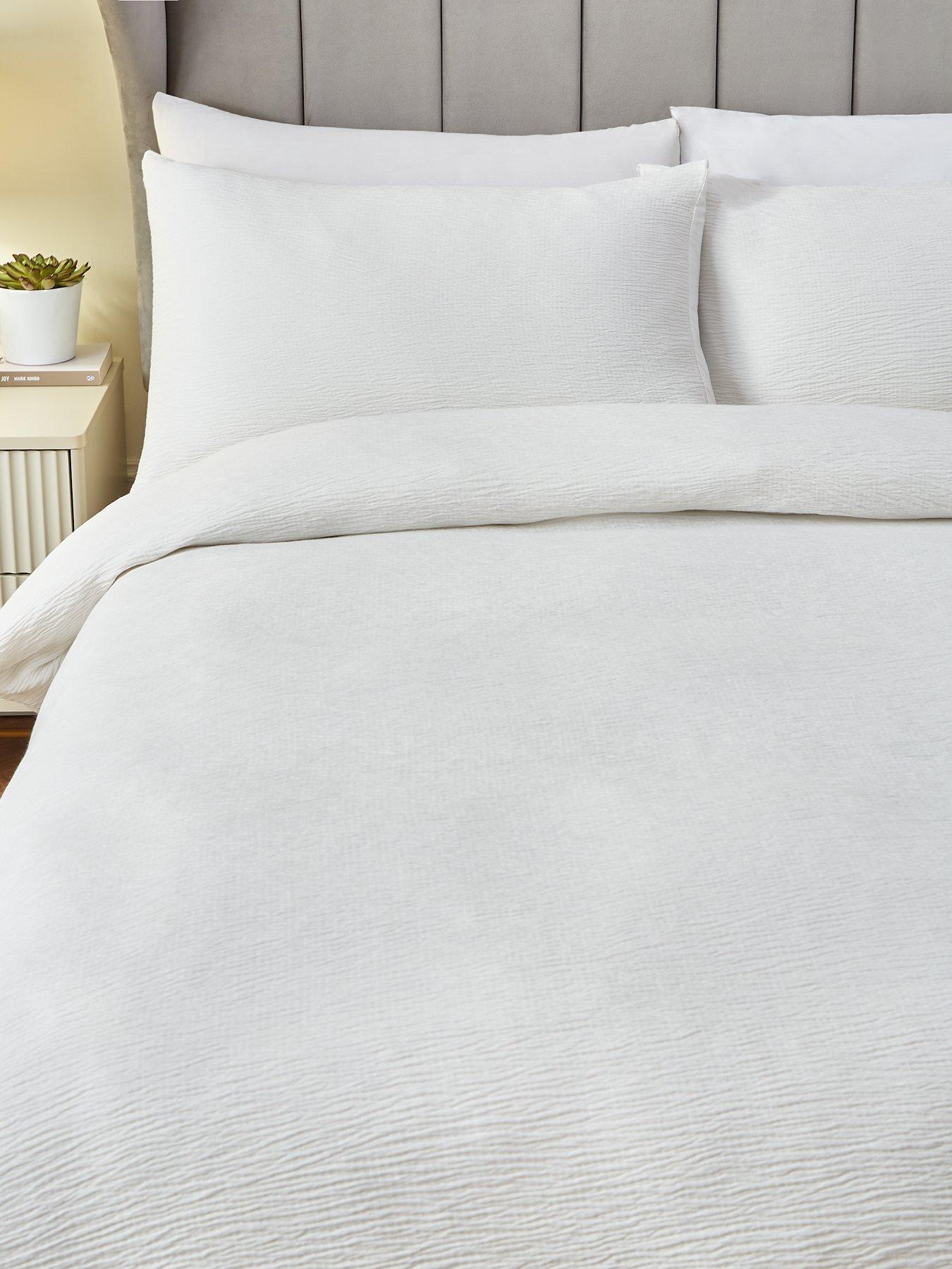 very-home-crinkle-textured-duvet-cover-set-whiteback