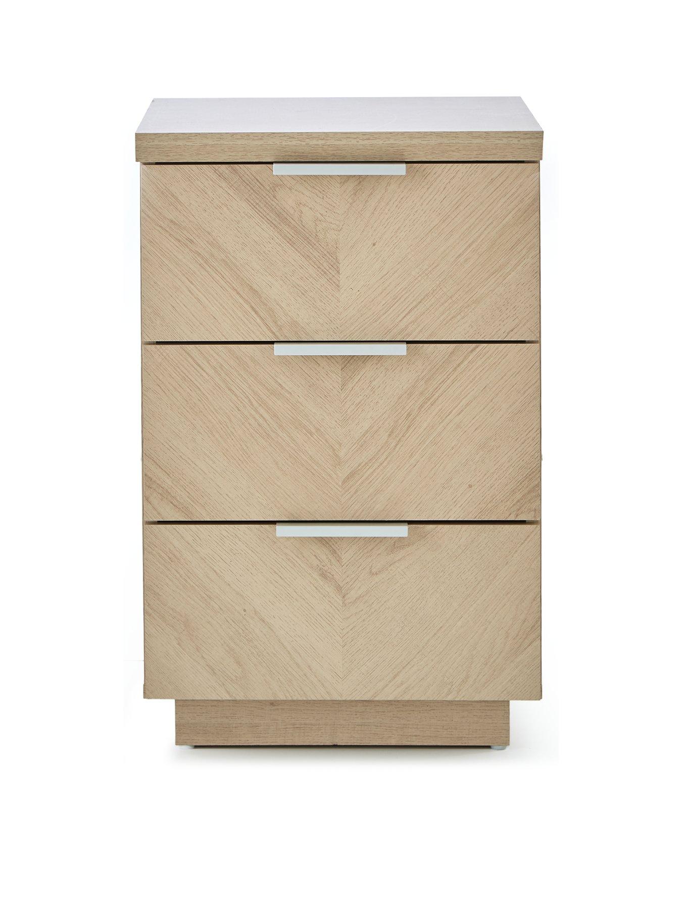 very-home-kentford-3-drawer-bedside-chest-oakstillFront