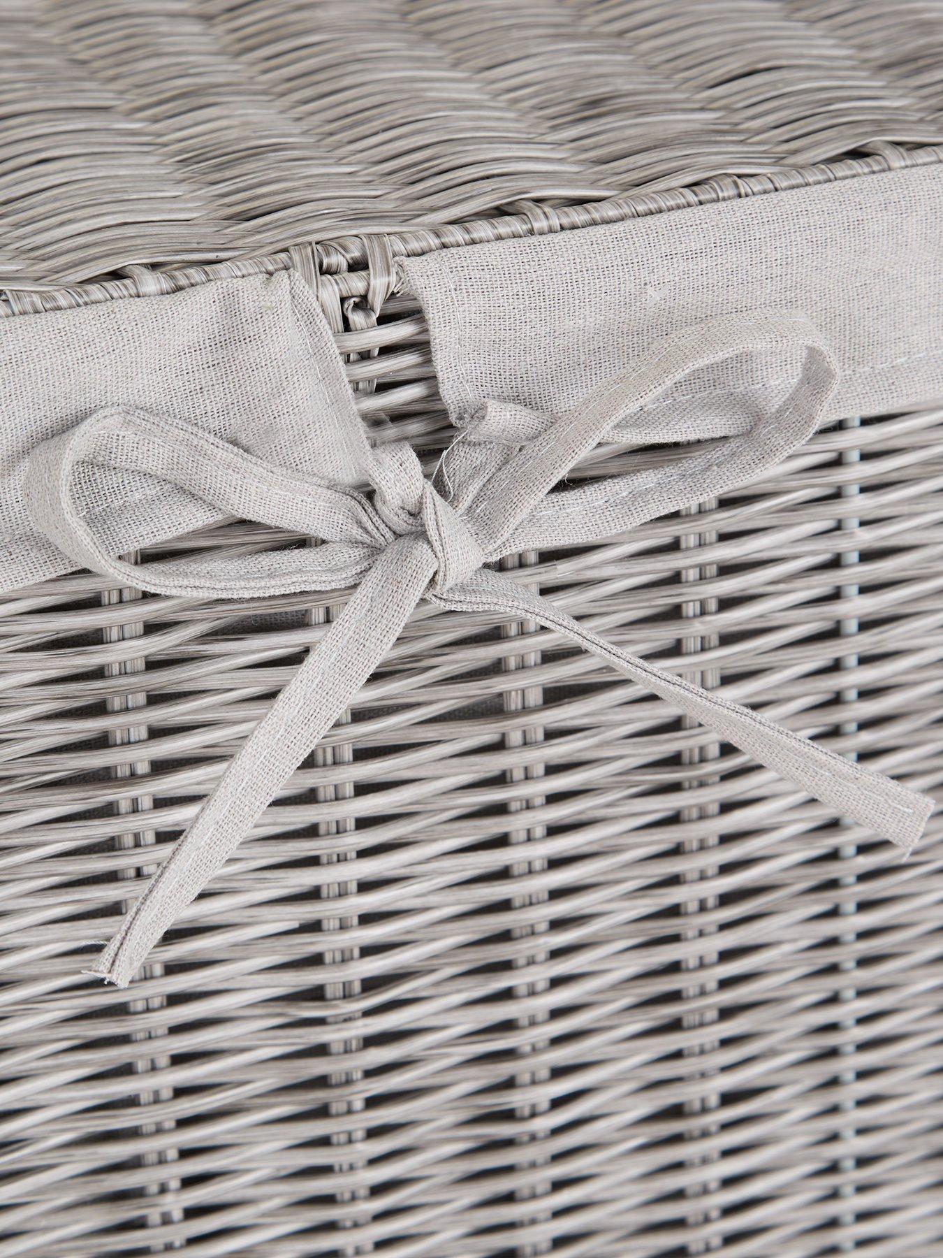 very-home-rattan-laundry-sorterdetail