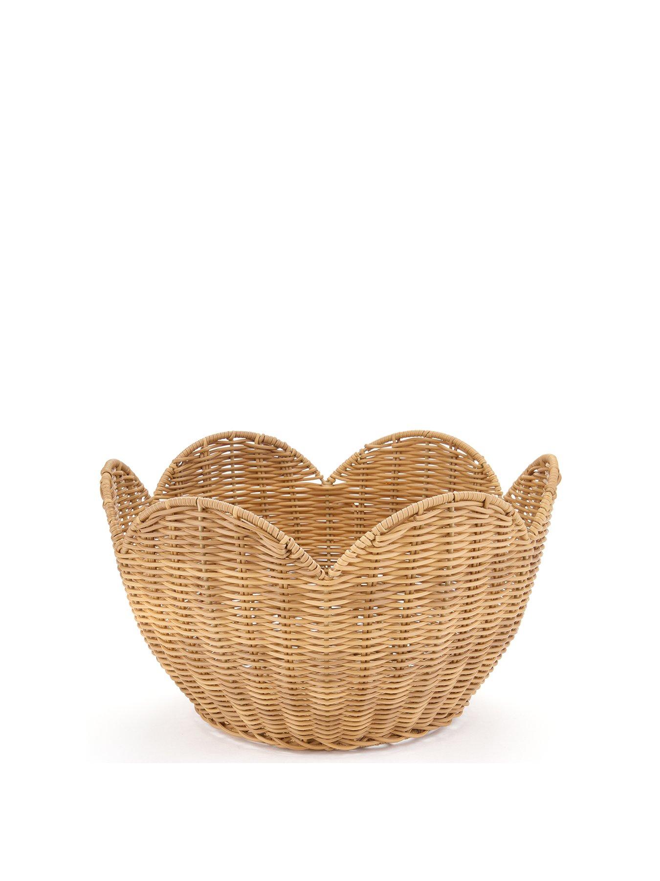 Image 2 of 4 of The Very Collection Scallop Woven Bowl
