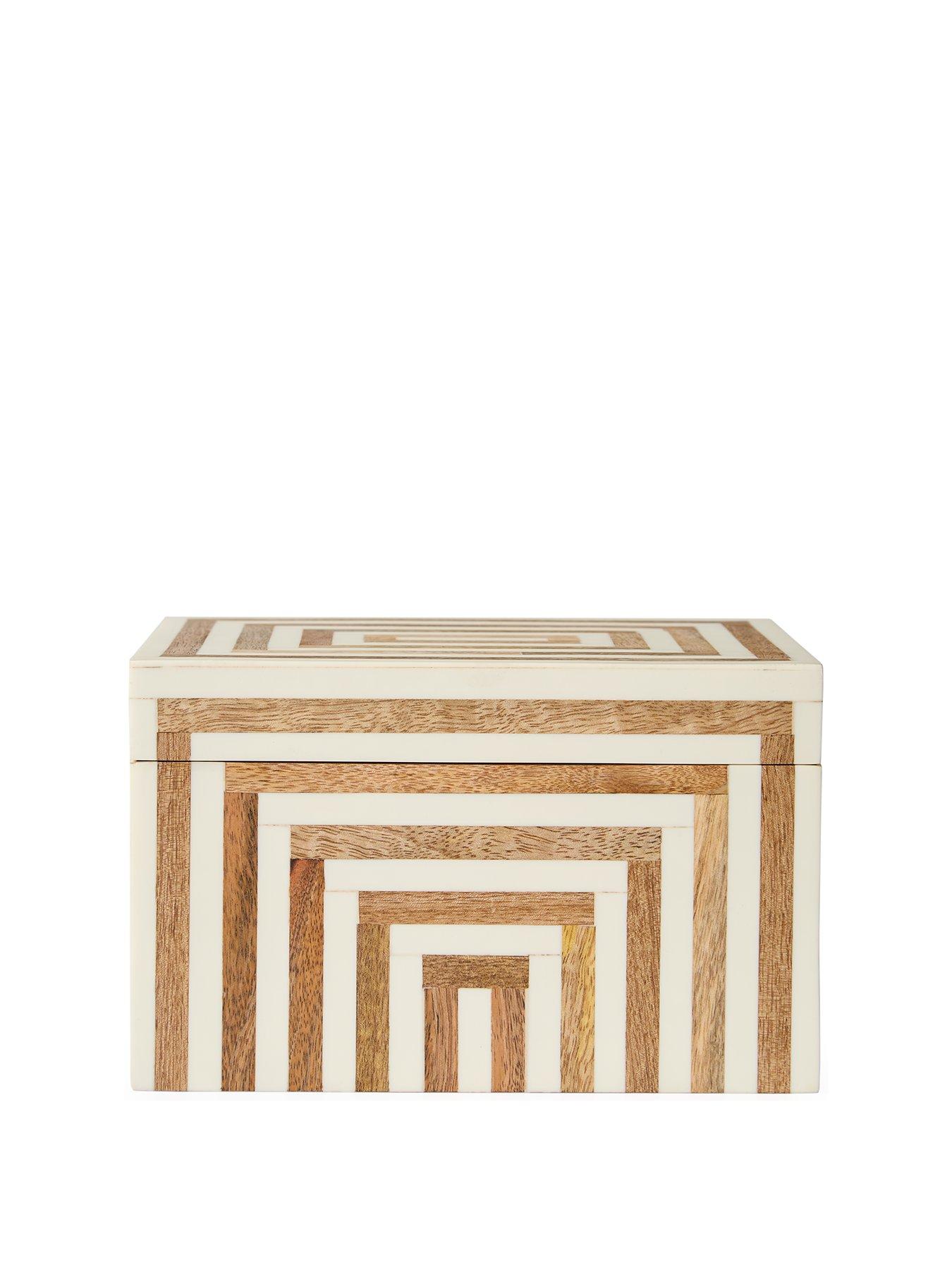 very-home-resin-wooden-box-linear-designstillFront