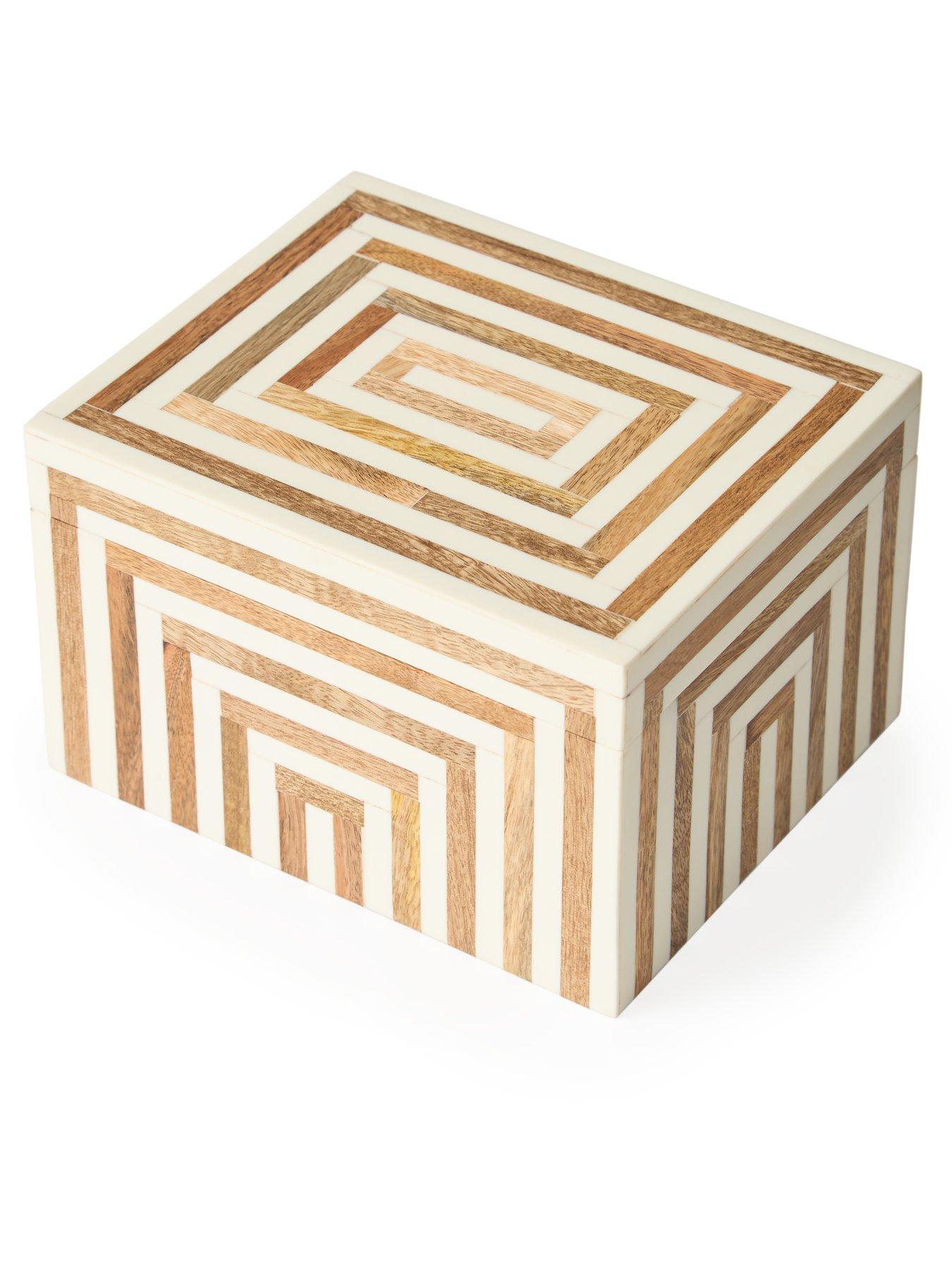 very-home-resin-wooden-box-linear-designback