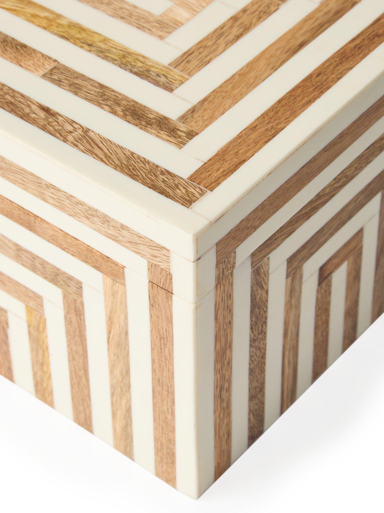 the-very-collection-resin-wooden-box-linear-designoutfit