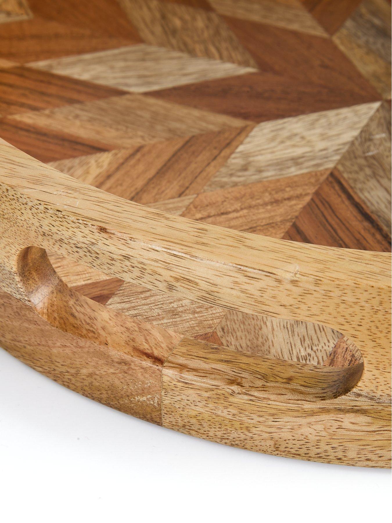 the-very-collection-round-wooden-textured-traydetail