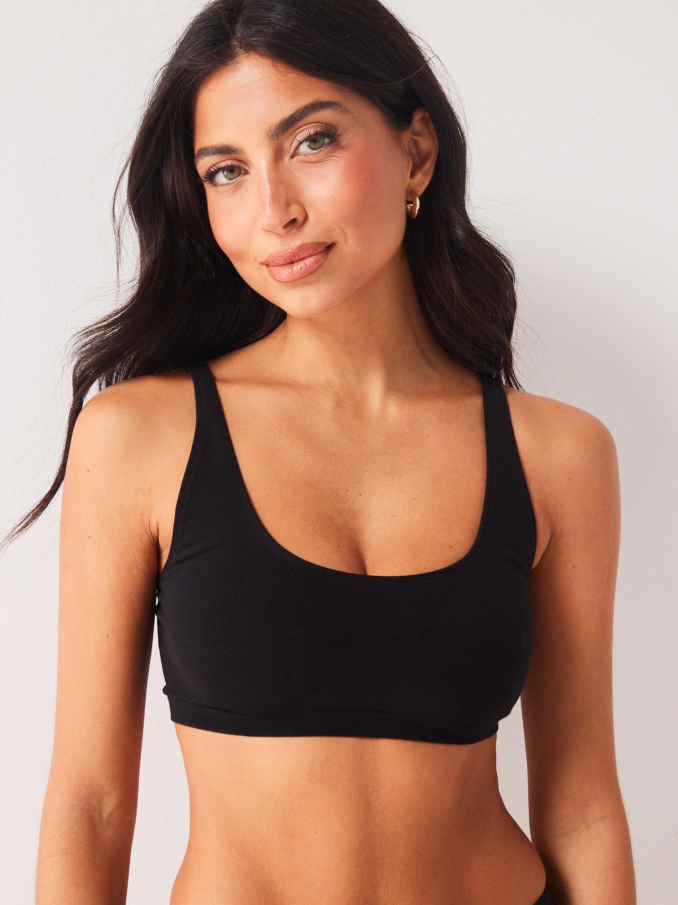 everybody-seamless-bralette-with-built-up-straps-blackoutfit