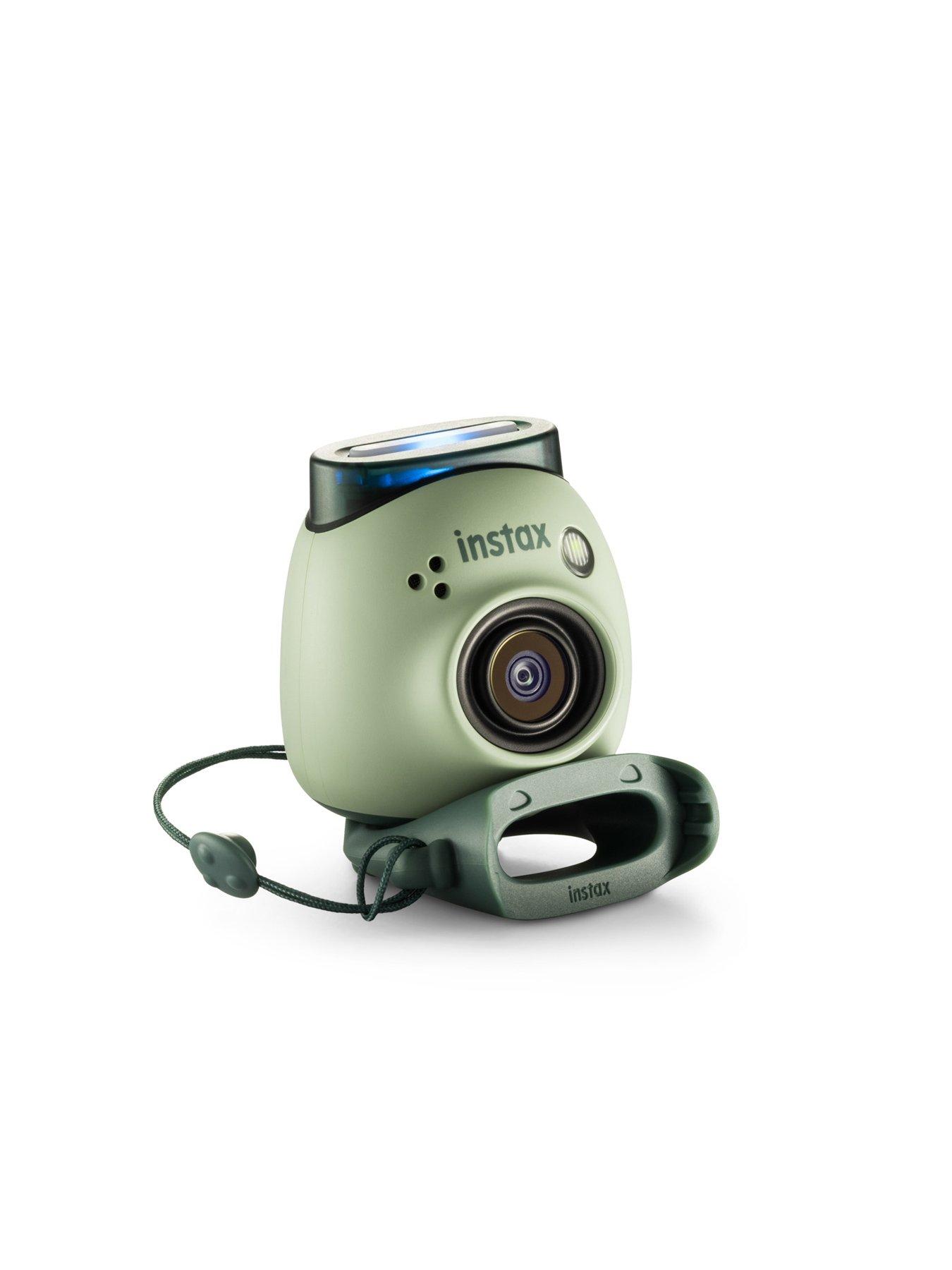 fujifilm-instax-fujifilm-instax-pal-digitalnbspcamera-pistachio-greenoutfit