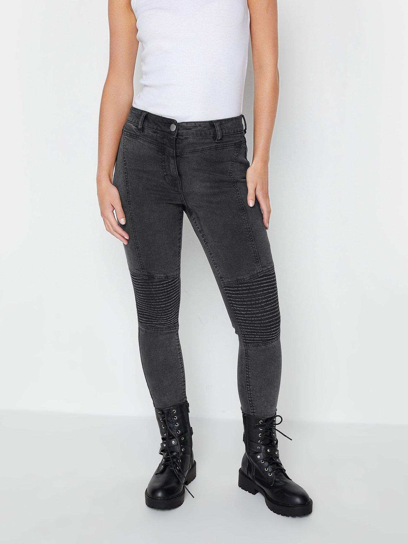 Everyday <p>New Essential Jegging - Mid Wash</p>