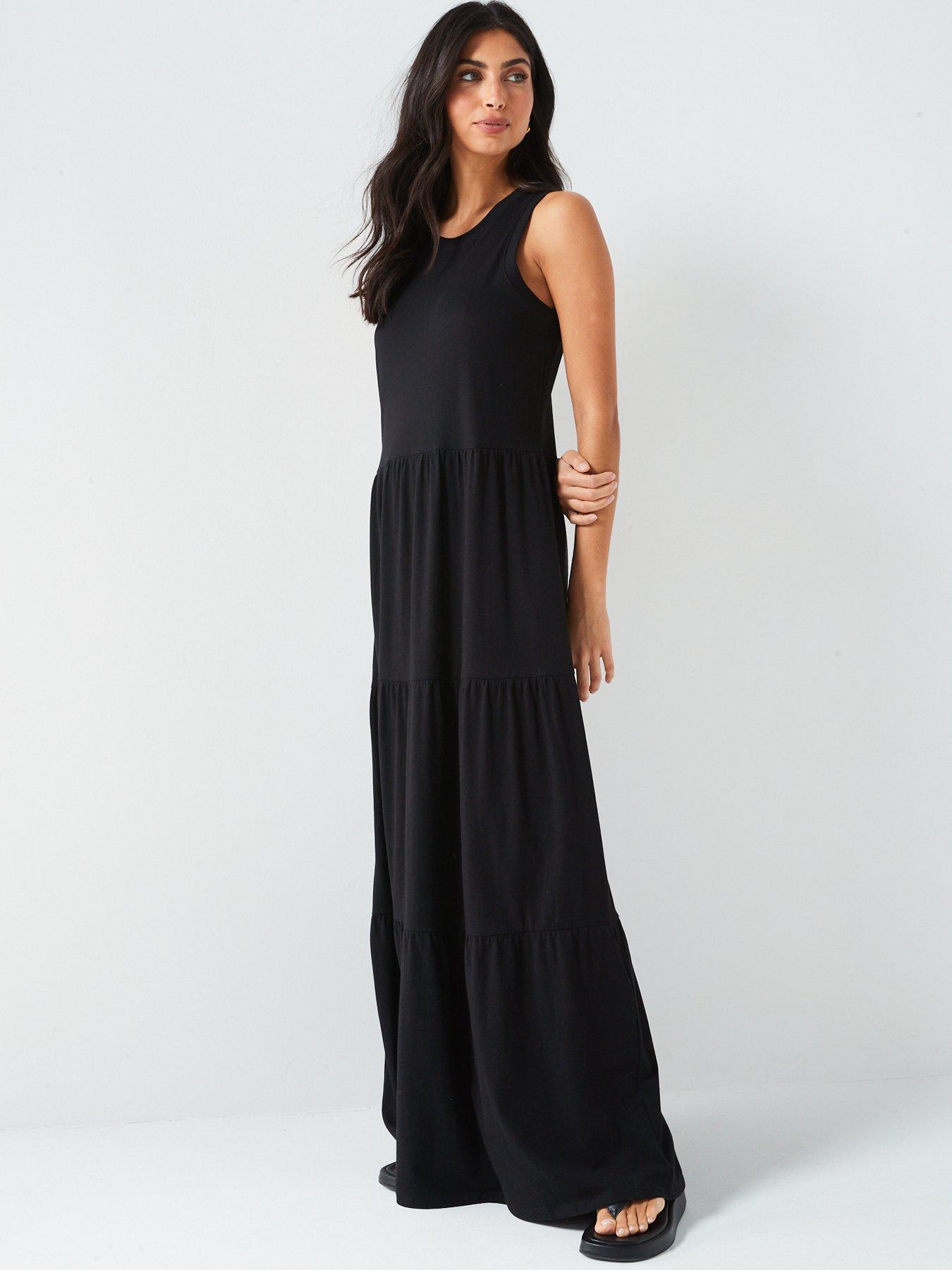 everyday-sleeveless-tiered-maxi-dress-blackoutfit