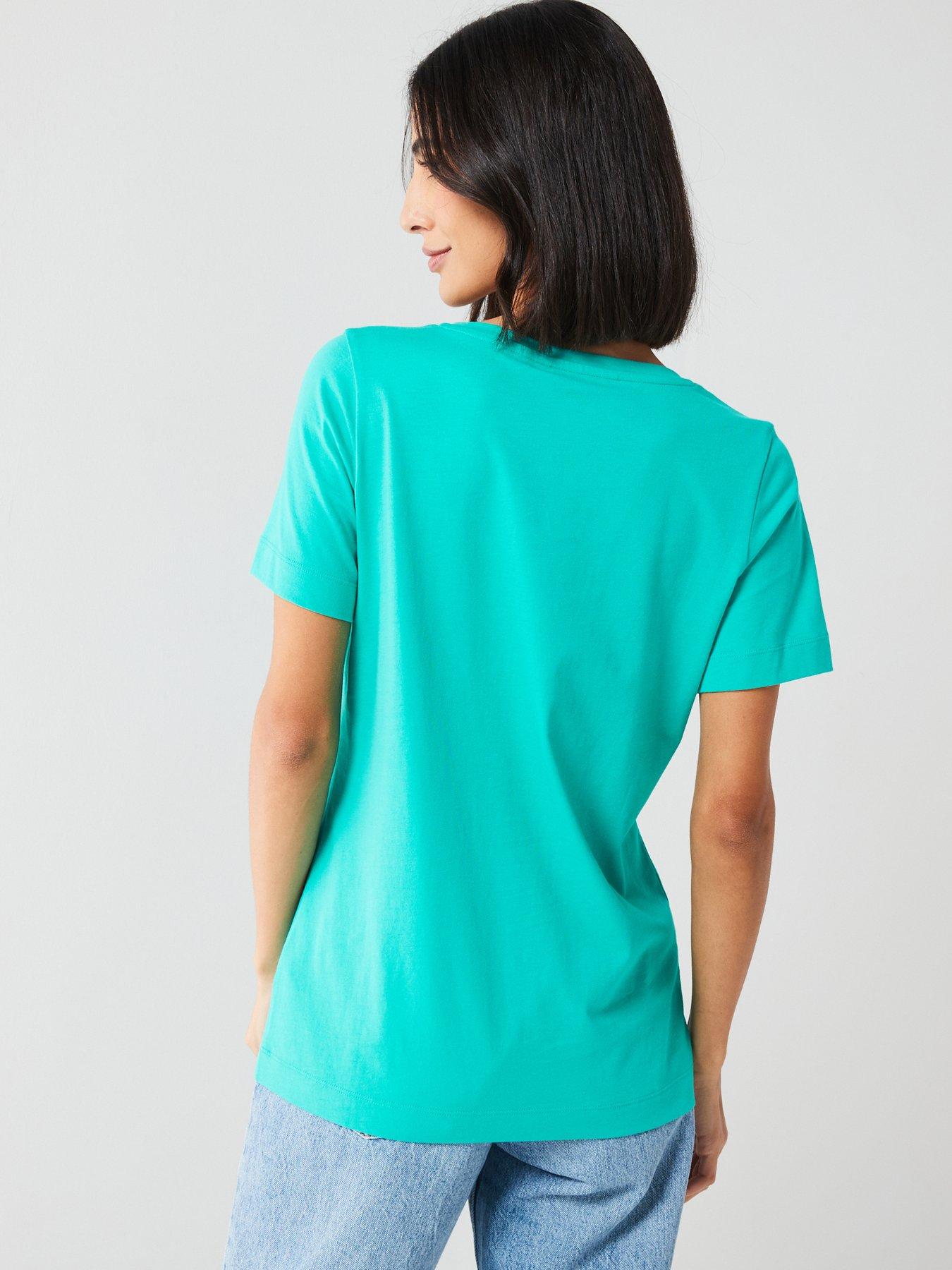 everyday-the-essential-v-neck-t-shirt-greenstillFront