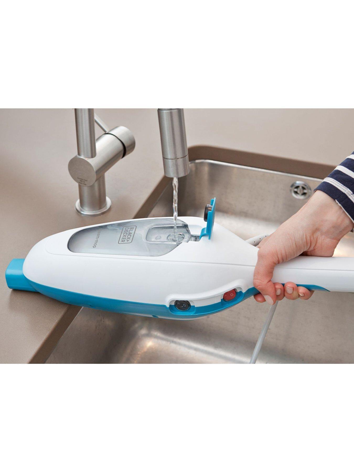 Image 5 of 5 of Black & Decker BLACK+DECKER 1300W Steam-Mop FSM13E1-GB