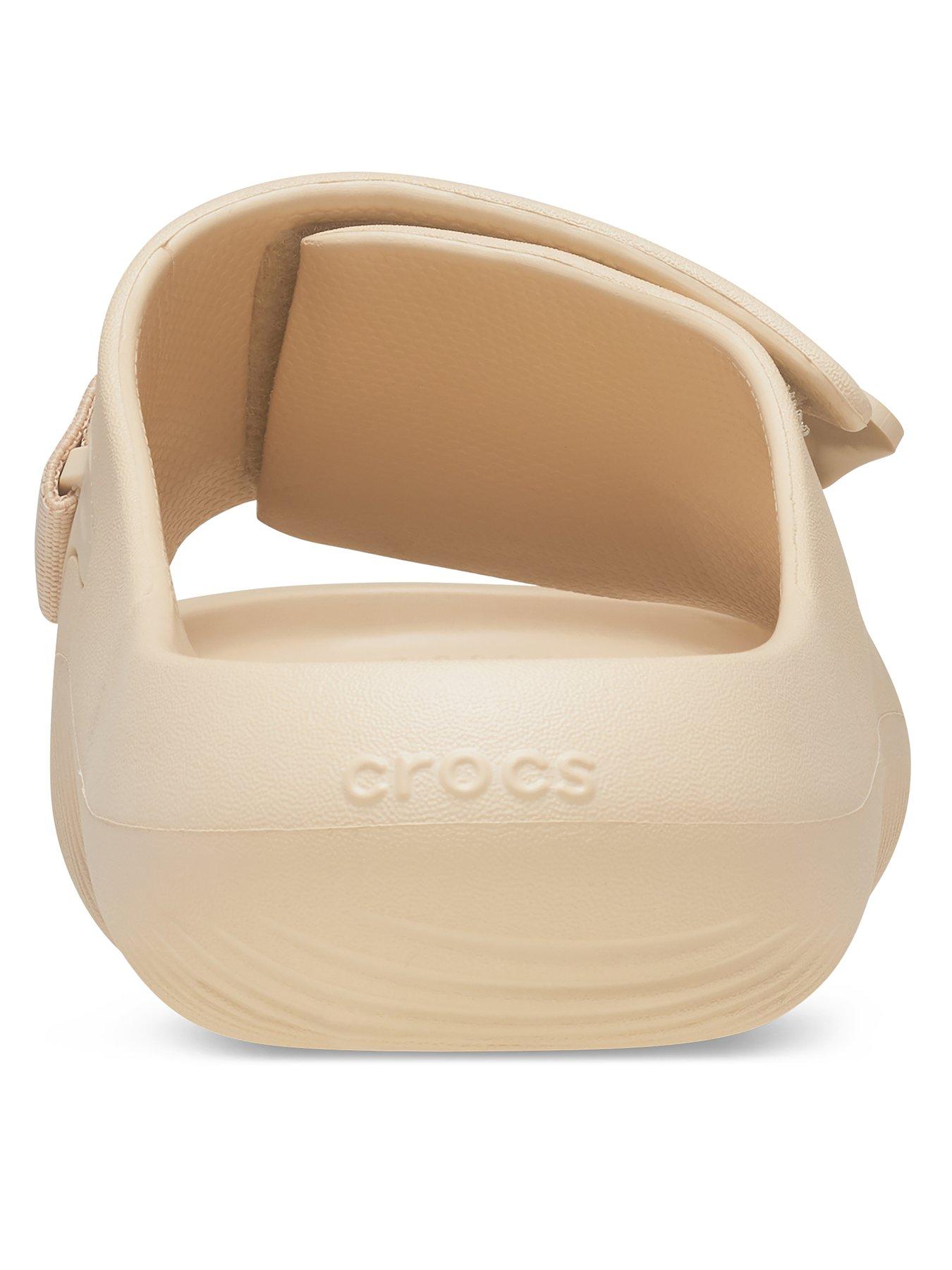 crocs-mellow-slide-sandal-shitake-brownback