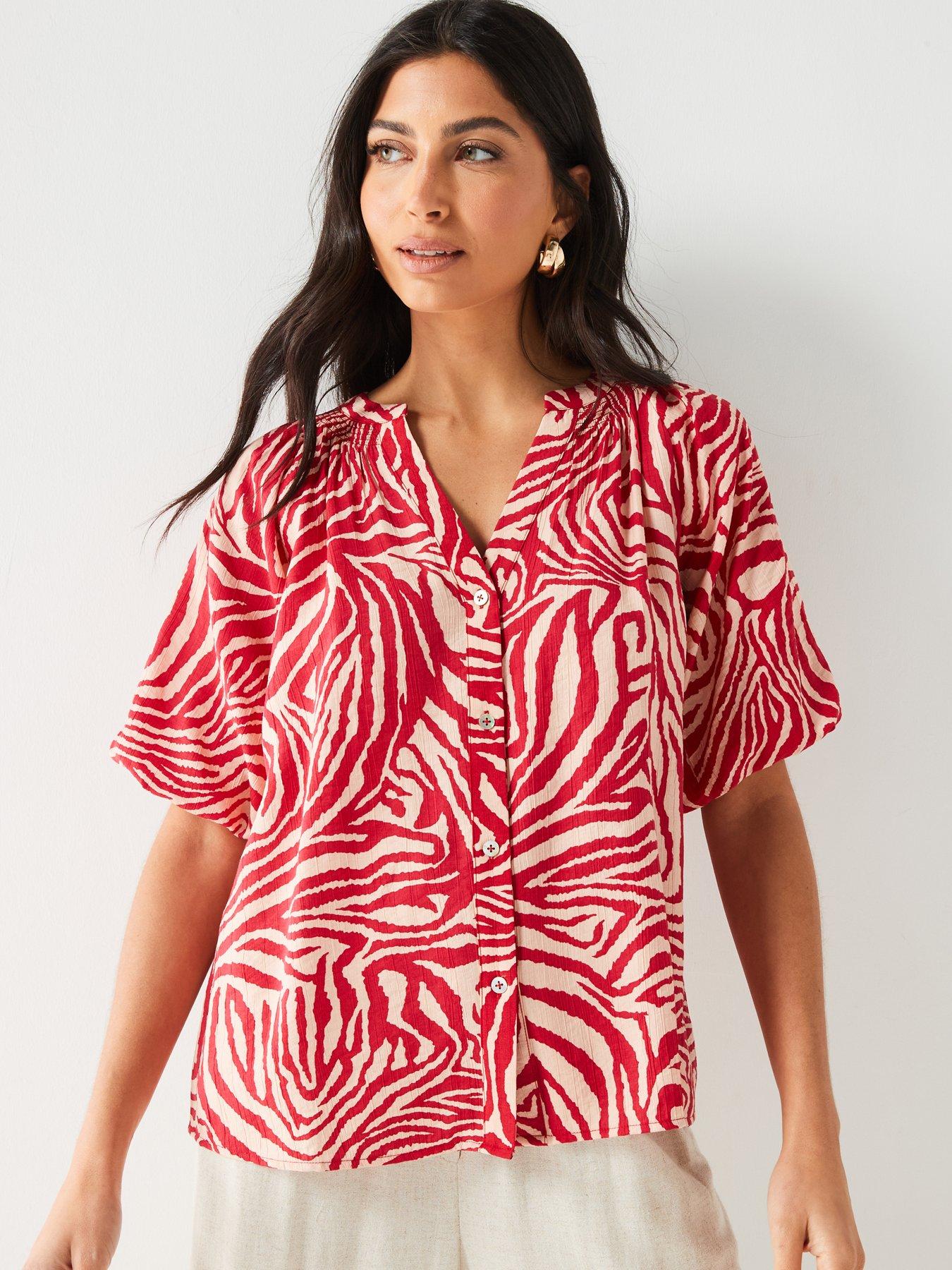 v-by-very-short-sleeve-crinkle-button-through-blouse-redoutfit