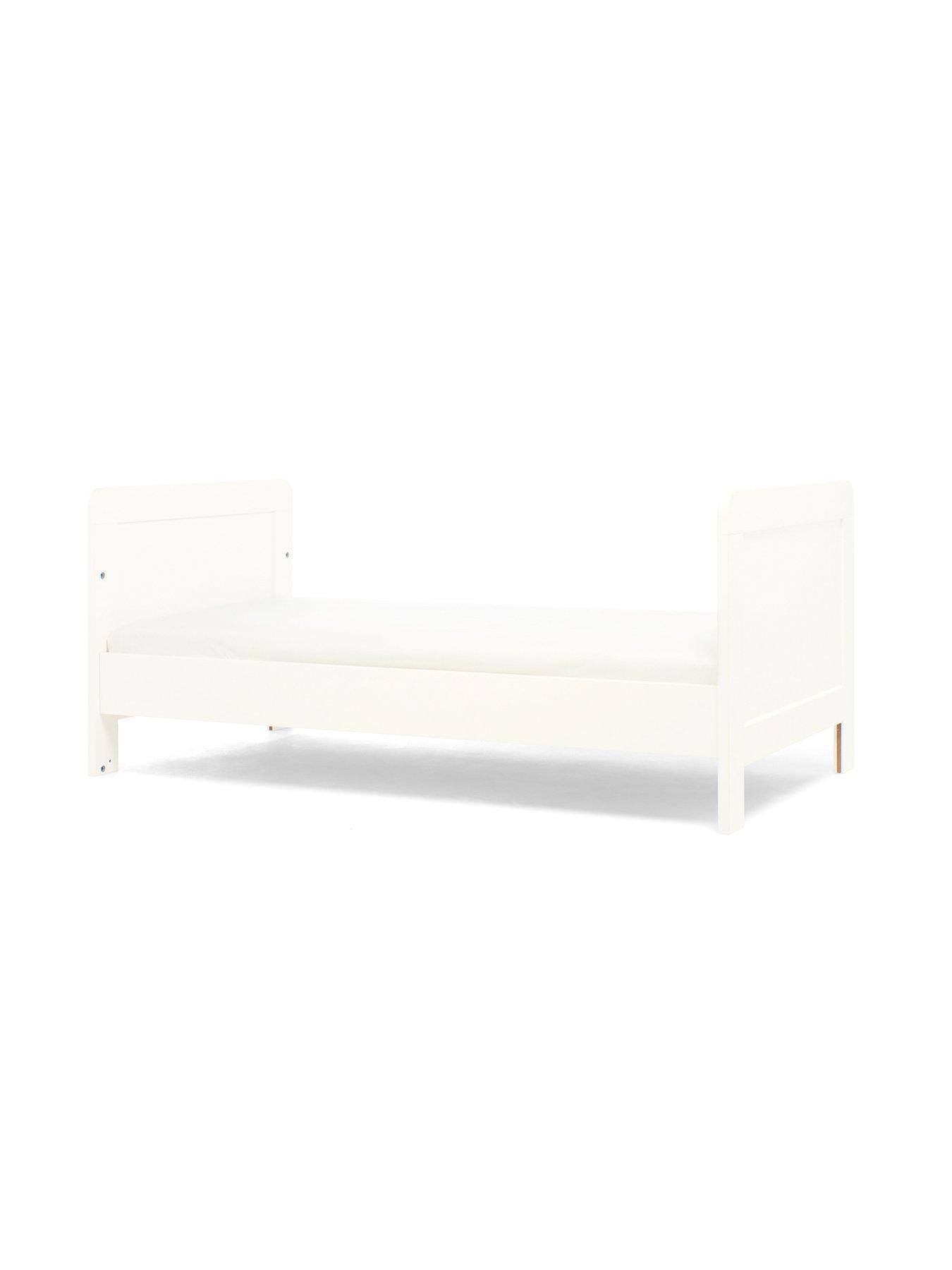 mamas-papas-hampden-2-piece-furniture-set--whitedetail