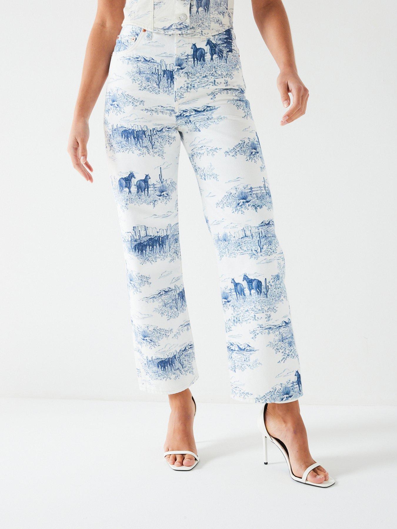 levis-ribcage-straight-leg-ankle-jean-white