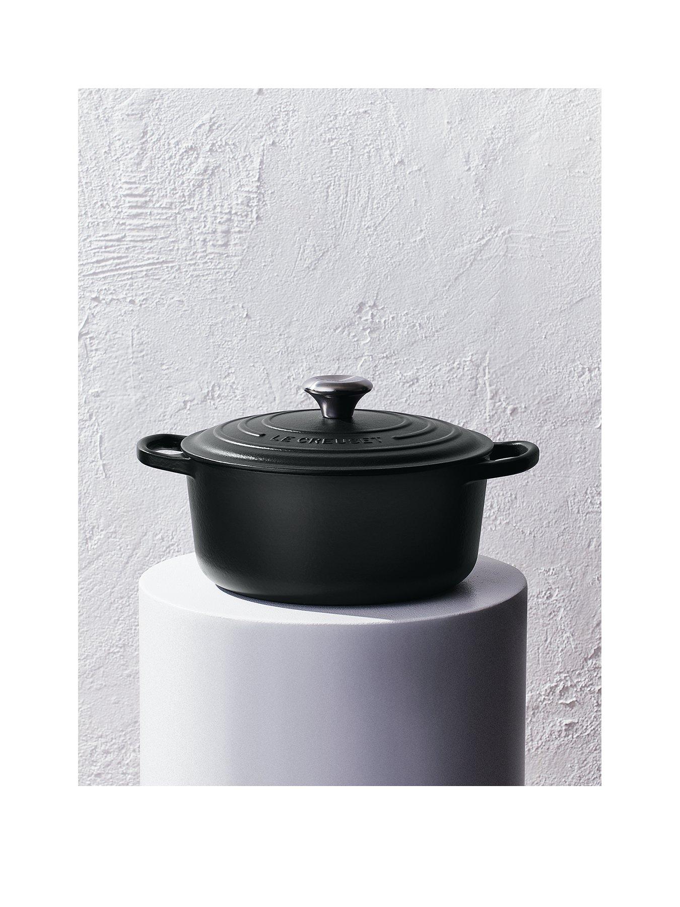 undefined Signature Cast Iron Round 26 cm Casserole in Satin Black